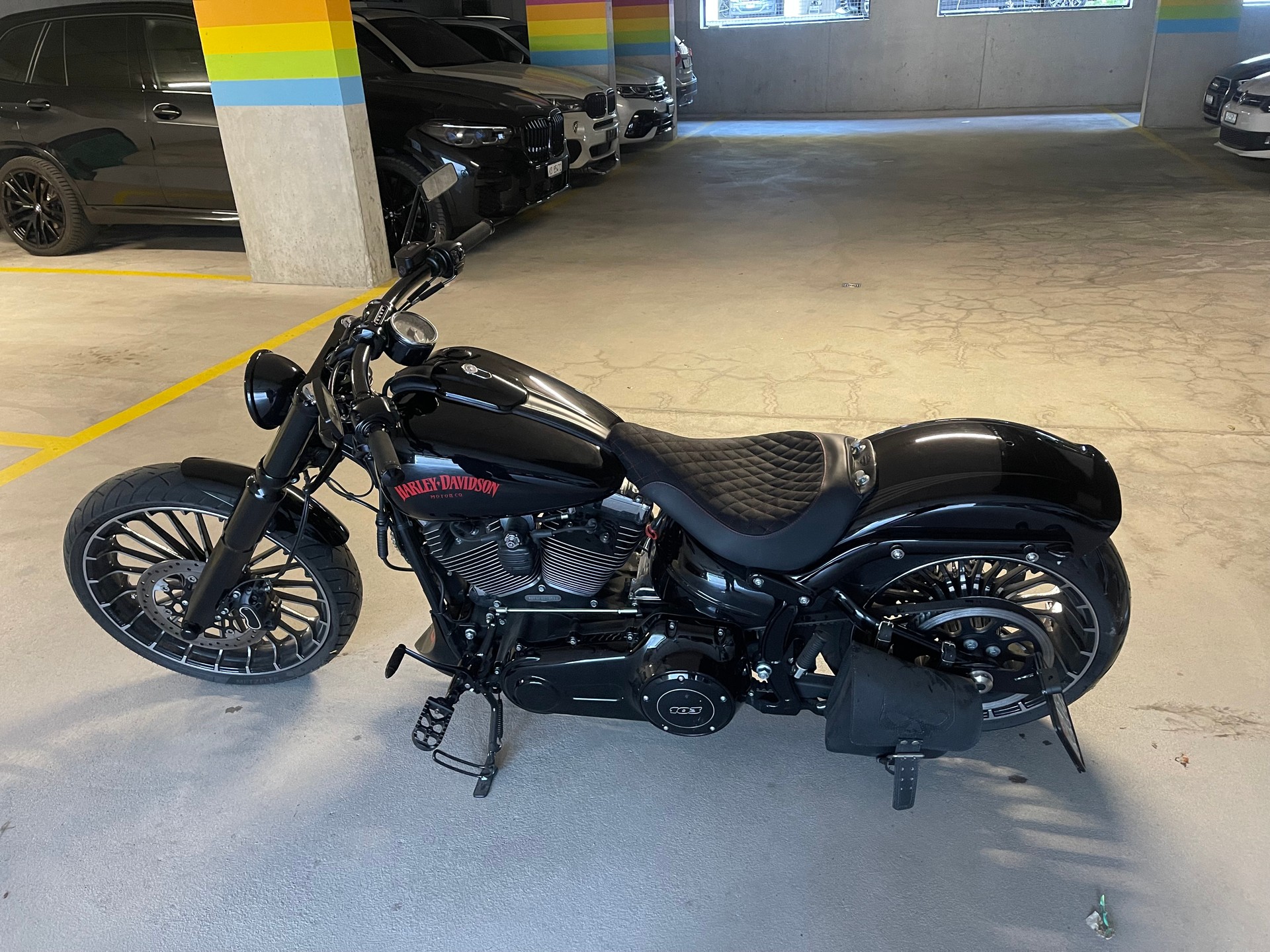 HARLEY-DAVIDSON Breakout FXSB 103-image-4