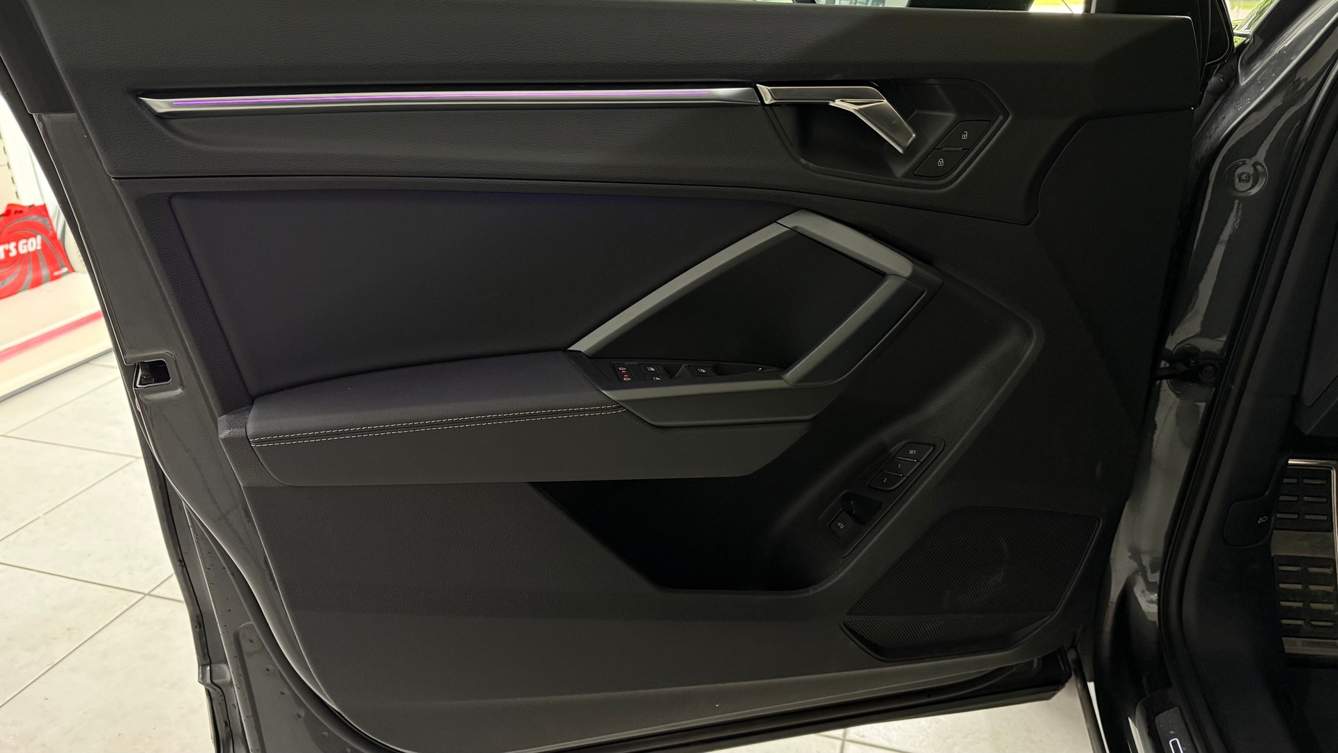 AUDI Q3 35 TFSI S line Attraction S-tronic-image-19