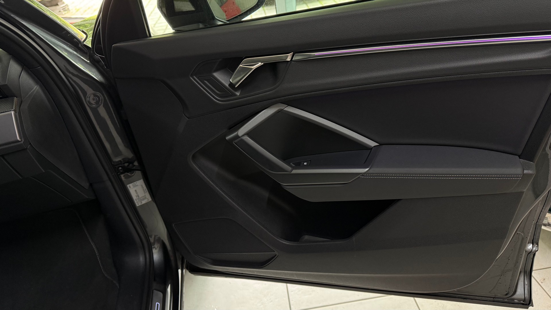 AUDI Q3 35 TFSI S line Attraction S-tronic-image-15