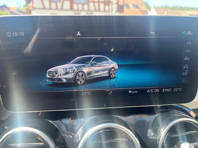 MERCEDES-BENZ C 220 d AMG Line 4matic-image-9