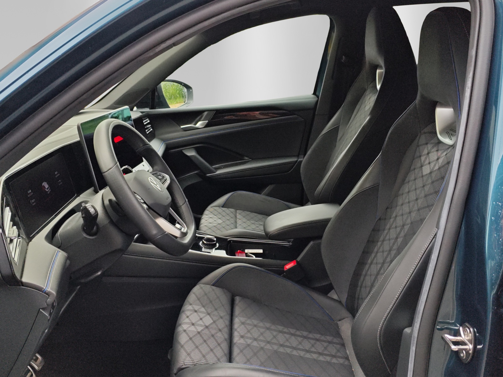 VW Tiguan 2.0 TSI United DSG 4Motion-image-8