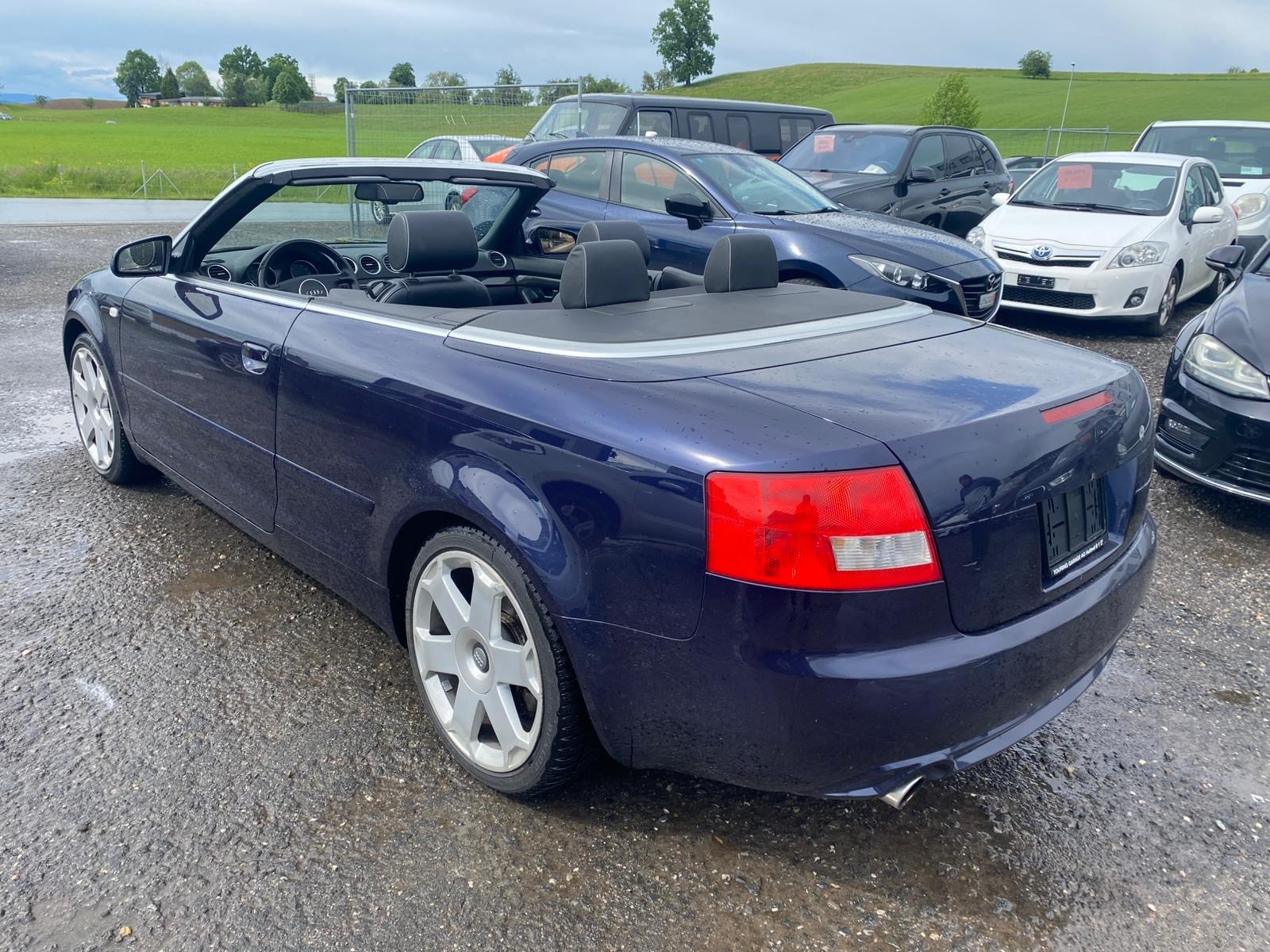 AUDI S4 Cabriolet 4.2 V8 quattro-image-5