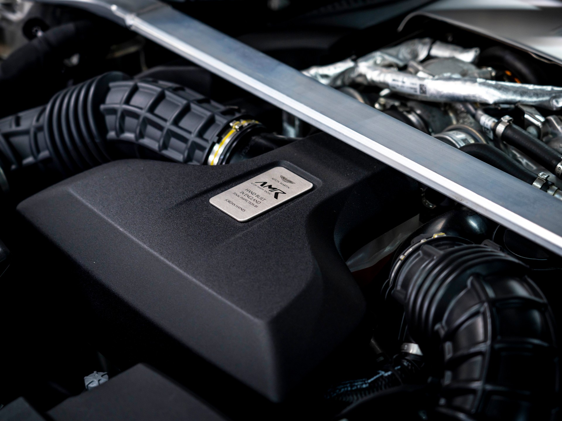 ASTON MARTIN V8 Vantage 4.0 Coupé 1 OF 200, BOITE MANUELLE 7 RAPPORT-image-16