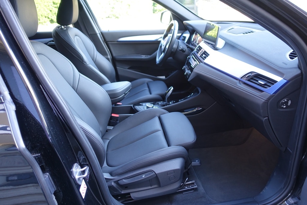 BMW X1 xDrive 20i M Sport Steptronic-image-15