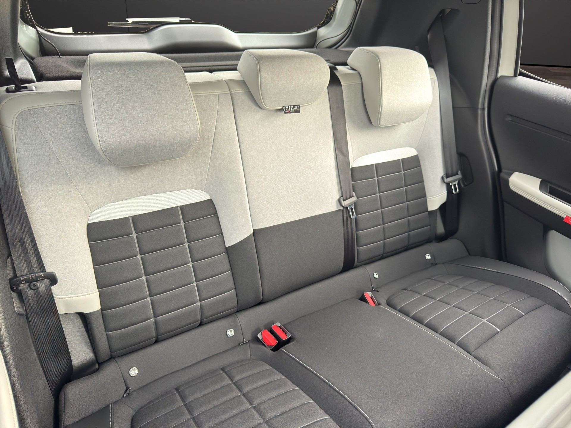 CITROEN C3 1.2 Hybrid Max-image-13