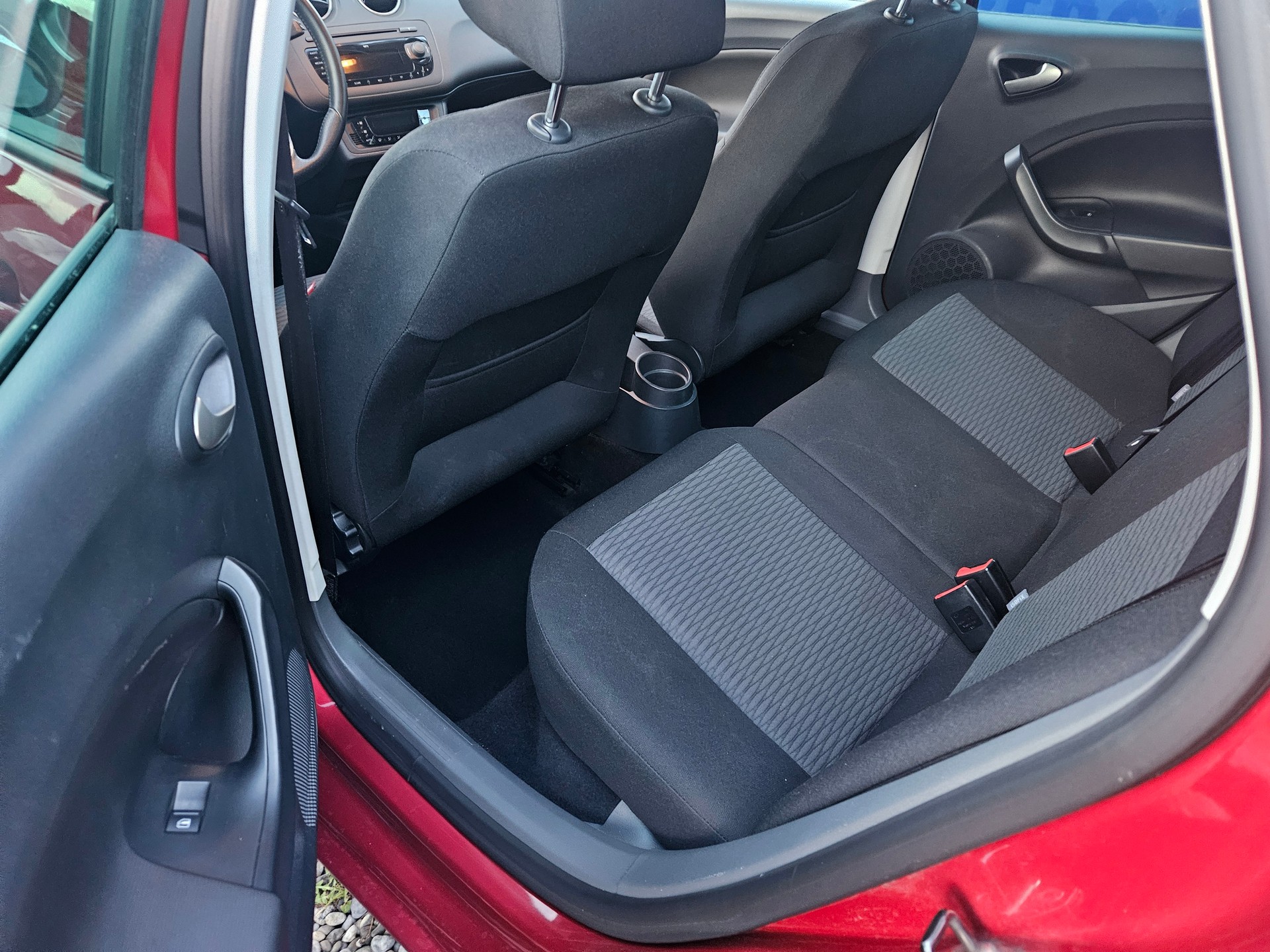 SEAT Ibiza ST 1.2 TSI Sport-image-8