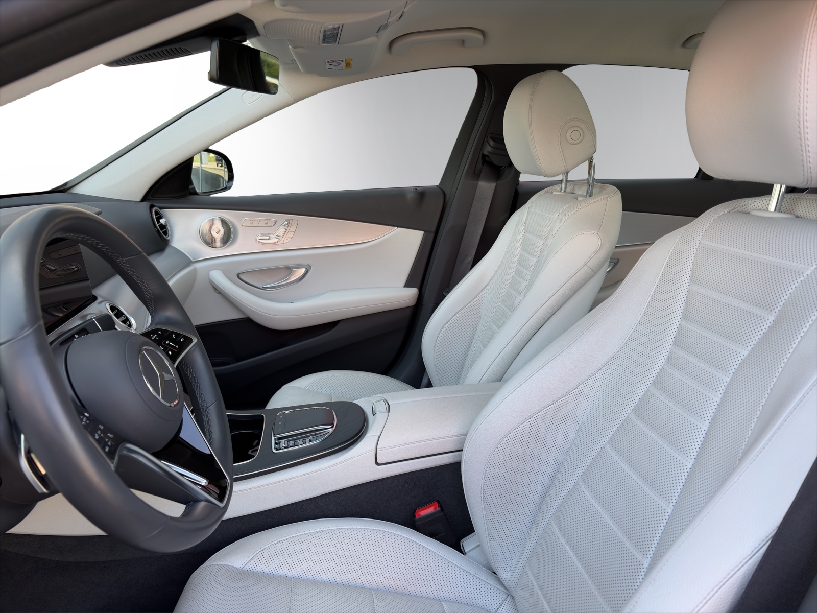 MERCEDES-BENZ E 300 de 4M AMG Line-image-7