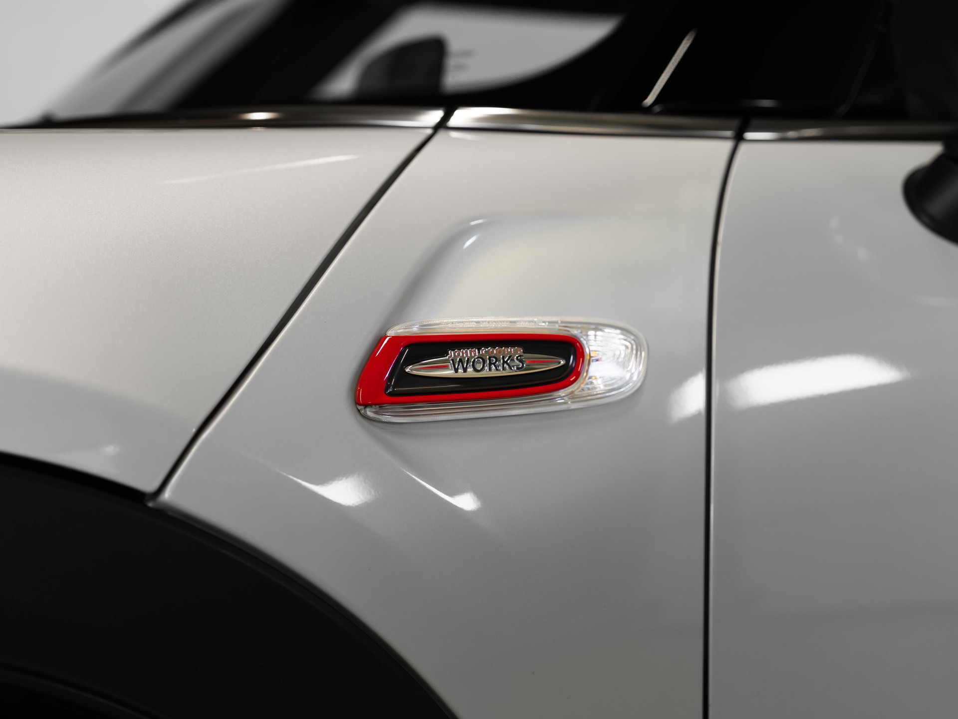 MINI Cooper John Cooper Works Cabriolet Steptronic-image-16