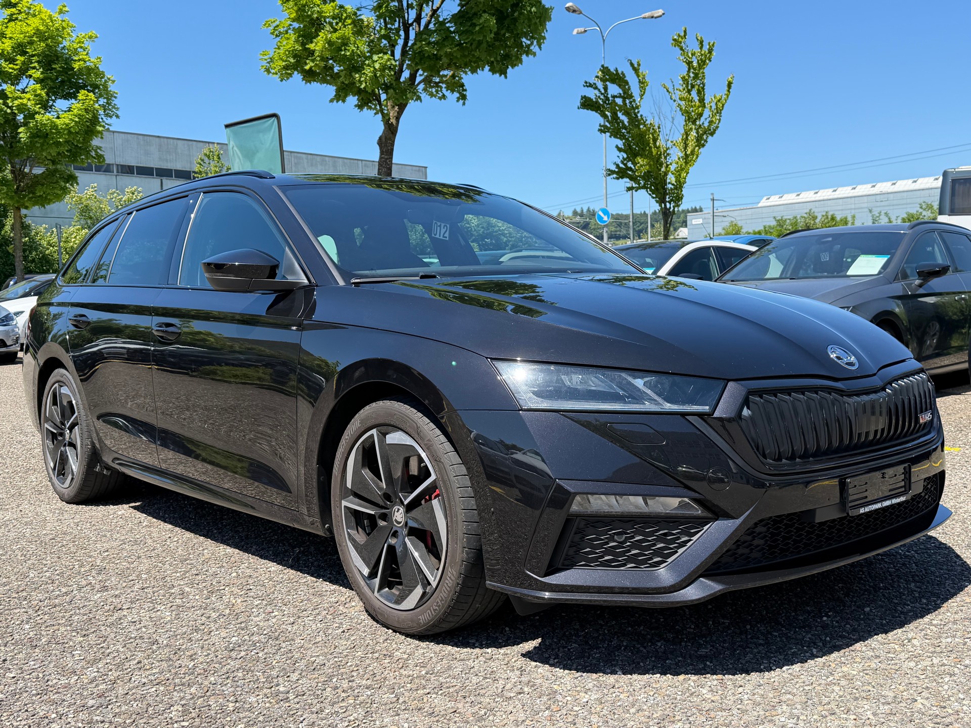 SKODA Octavia Combi 2.0 TSI DSG RS-showroom-element-2