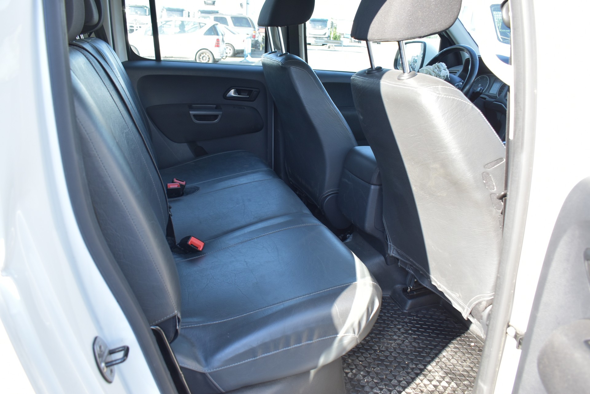 VW Amarok 3.0TDI Comfortline 4Motion Automatic-image-4