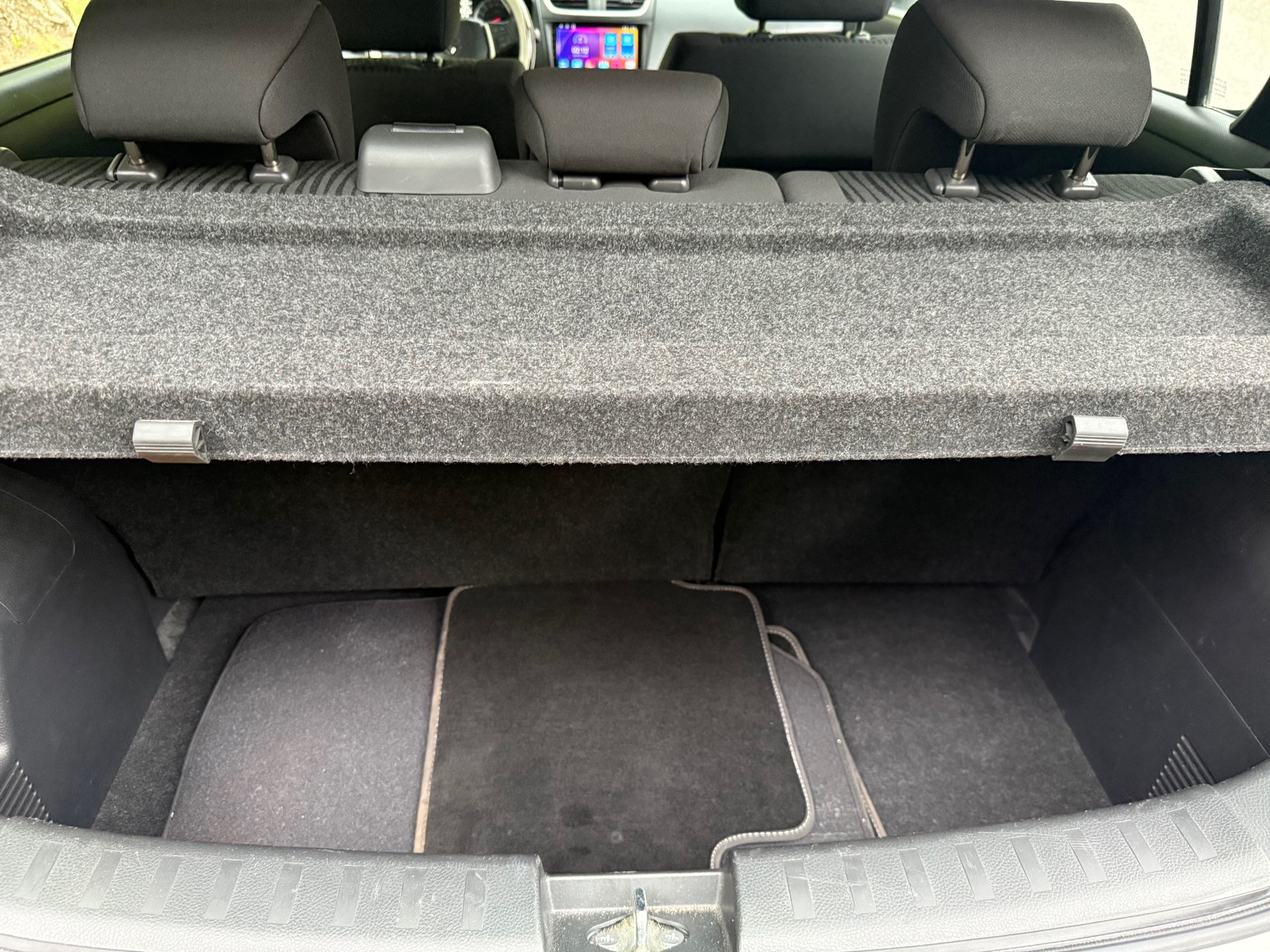 SUZUKI Swift 1.2i 16V GL Indigo-image-8