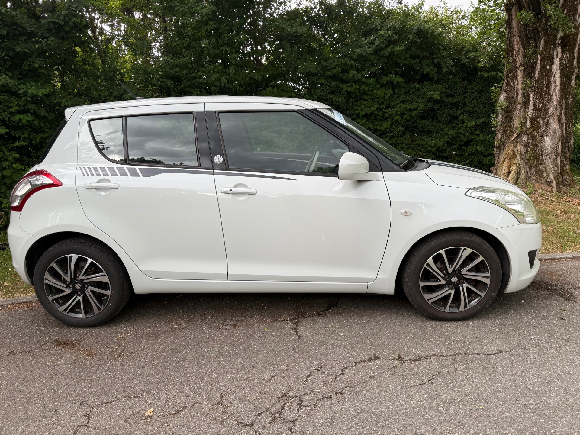 SUZUKI Swift 1.2i 16V GL Indigo-image-5