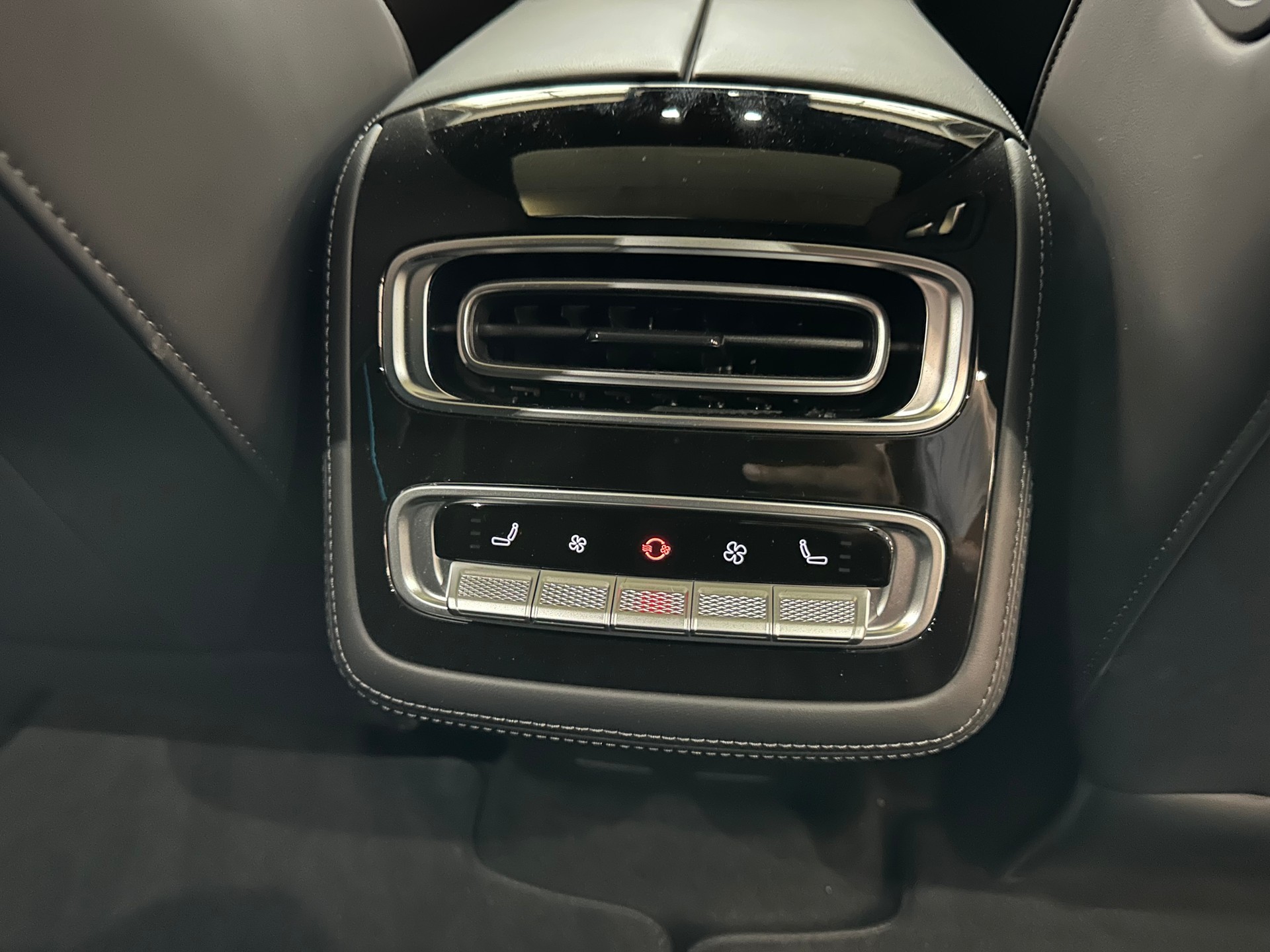 OMODA 9 PHEV SHS Exclusive AWD-image-27