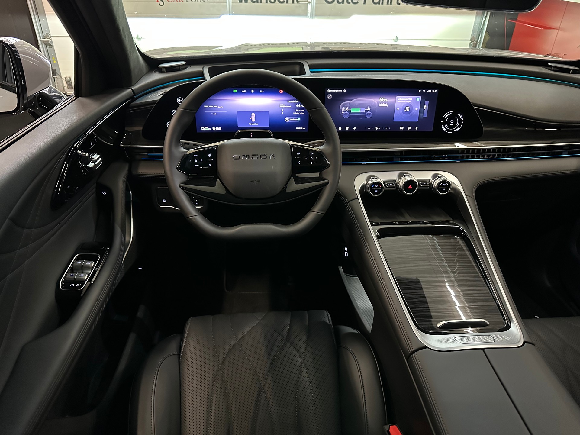 OMODA 9 PHEV SHS Exclusive AWD-image-9