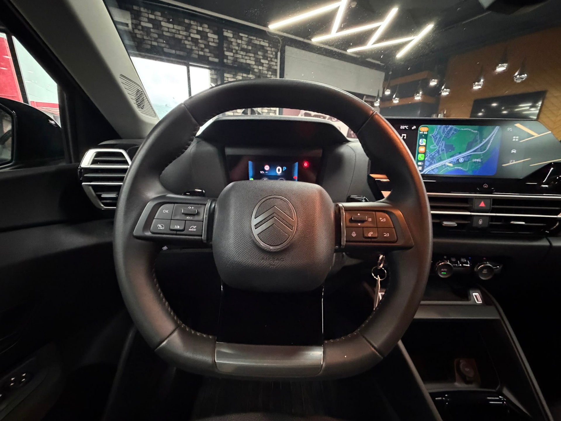 CITROEN C4 1.2 130 Plus EAT8-image-19