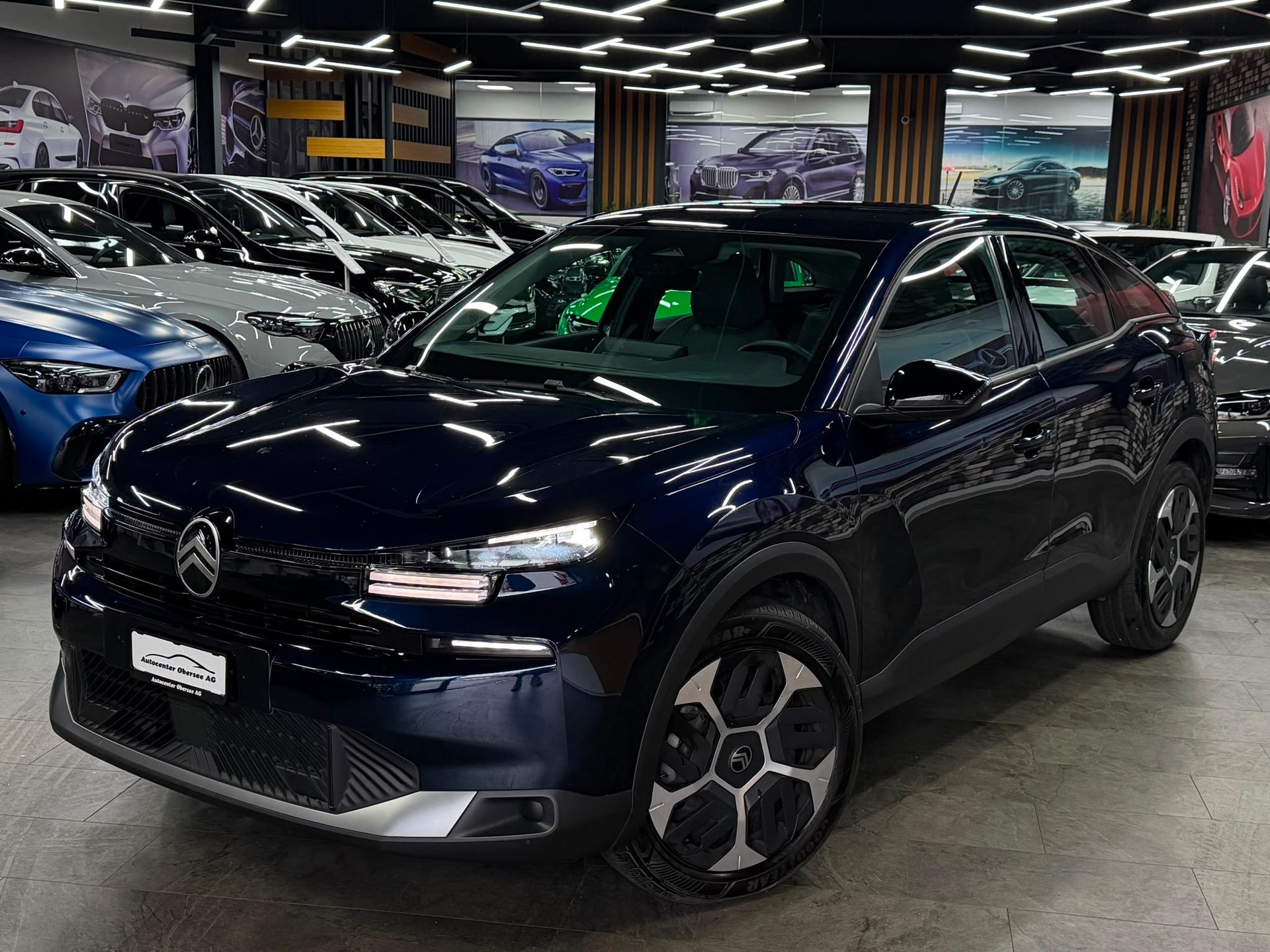 CITROEN C4 1.2 130 Plus EAT8-showroom-element-1