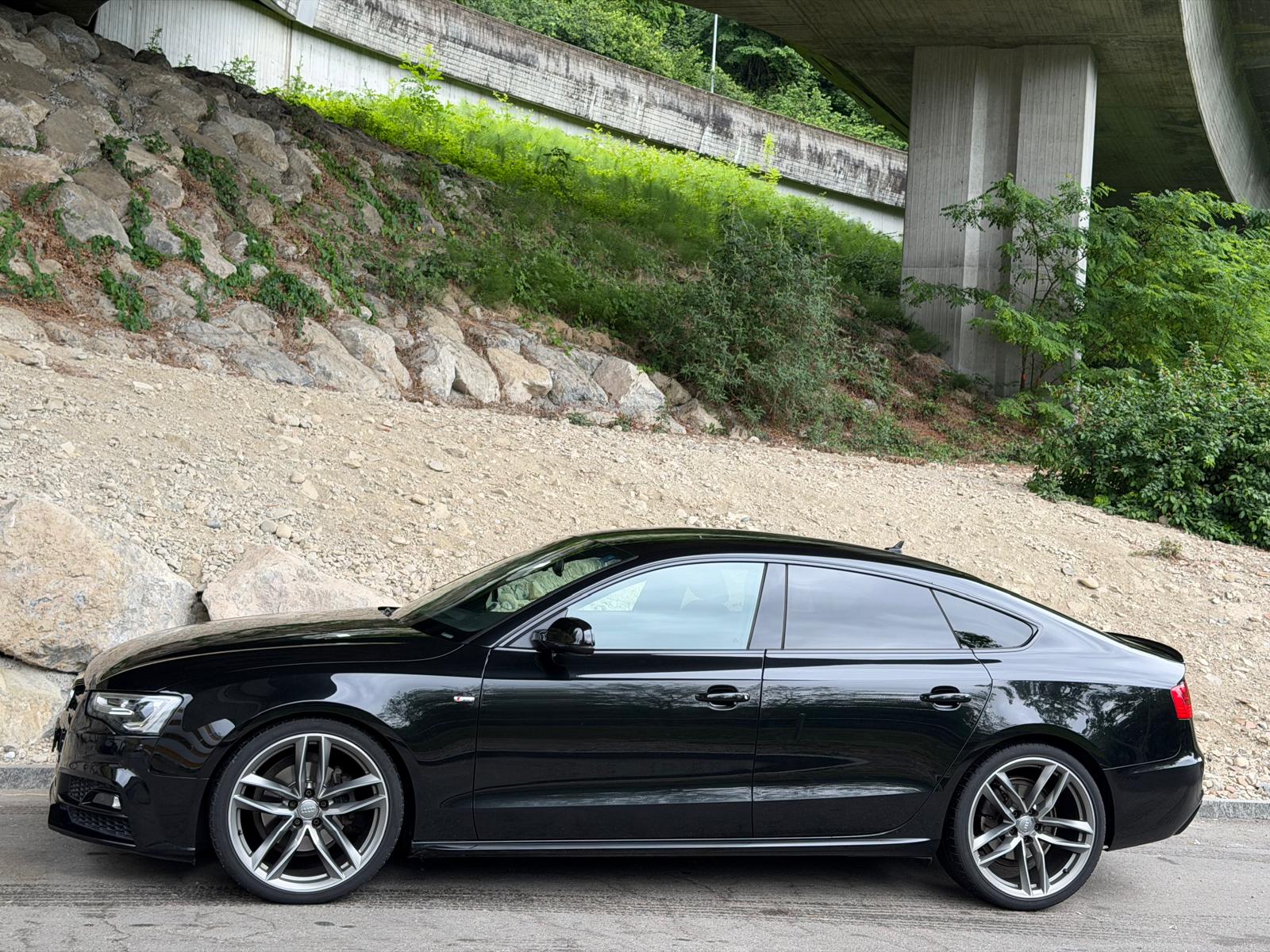 AUDI A5 Sportback 2.0 TDI quattro S-tronic-image-2