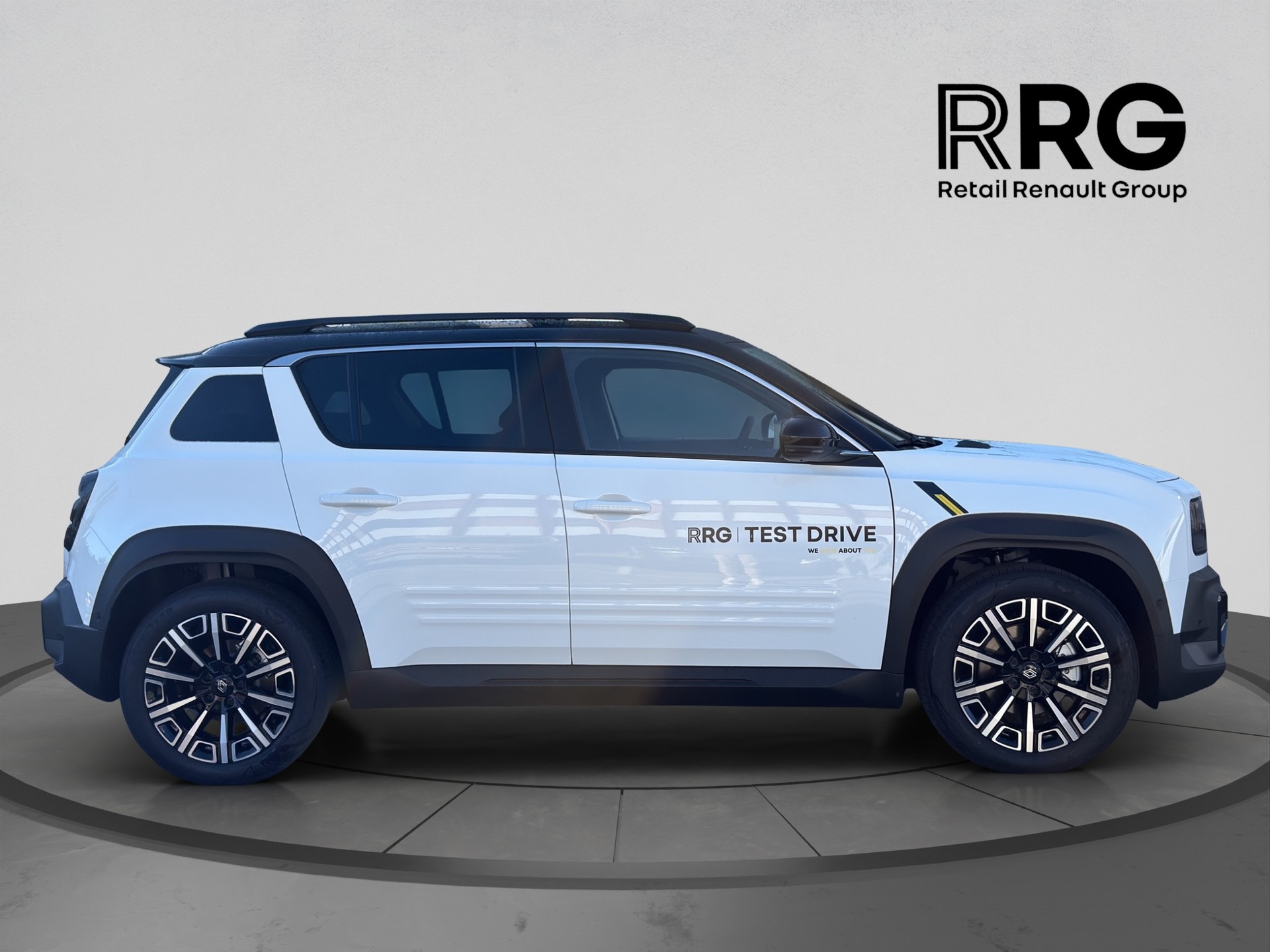 RENAULT R4 E-Tech Comfort Range 52 kWh Iconic-showroom-element-1