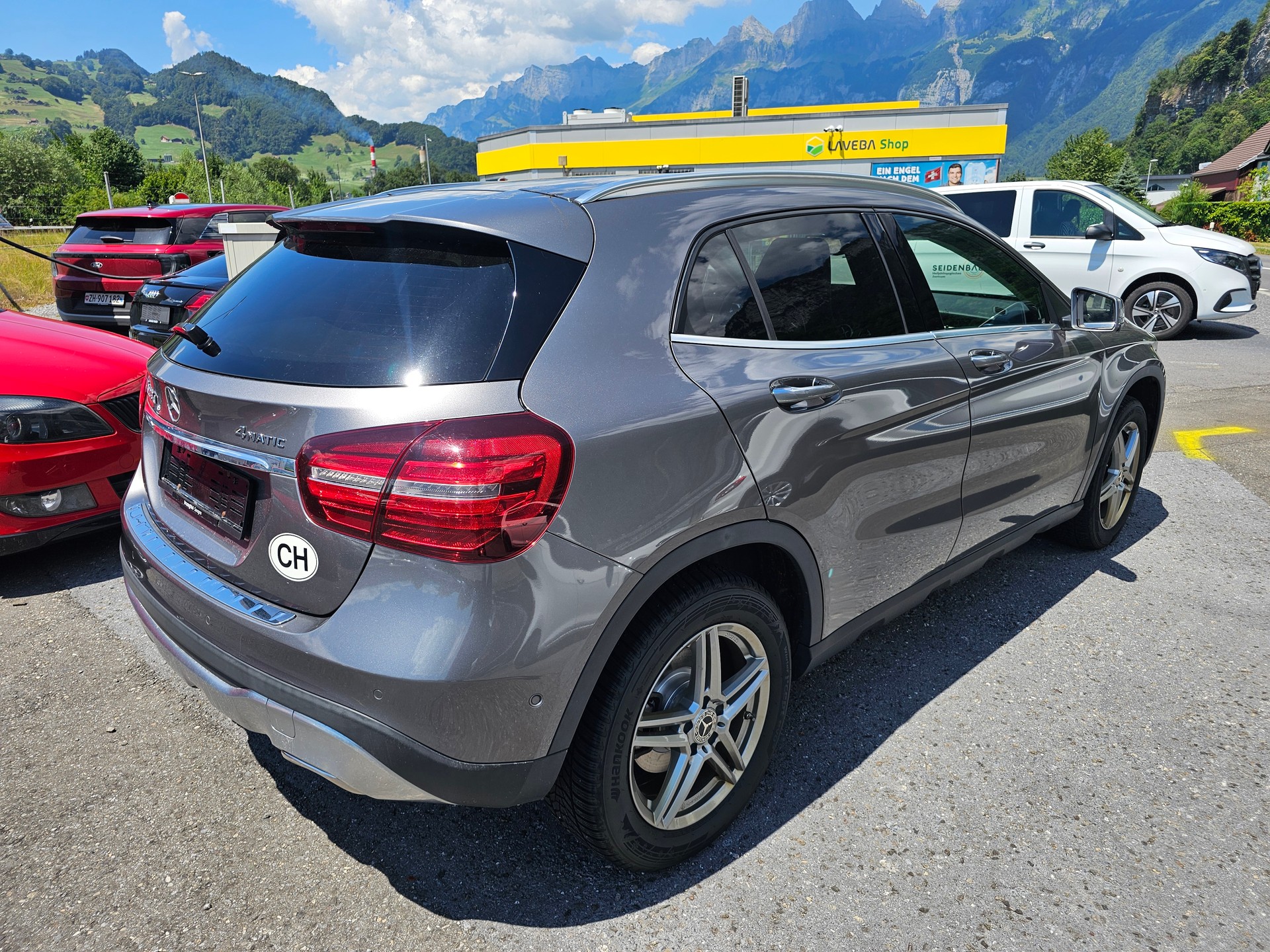 MERCEDES-BENZ GLA 200-image-3