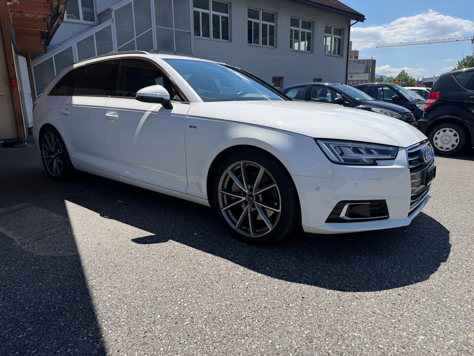 AUDI A4 Avant 3.0 TDI Sport quattro tiptronic-showroom-element-2