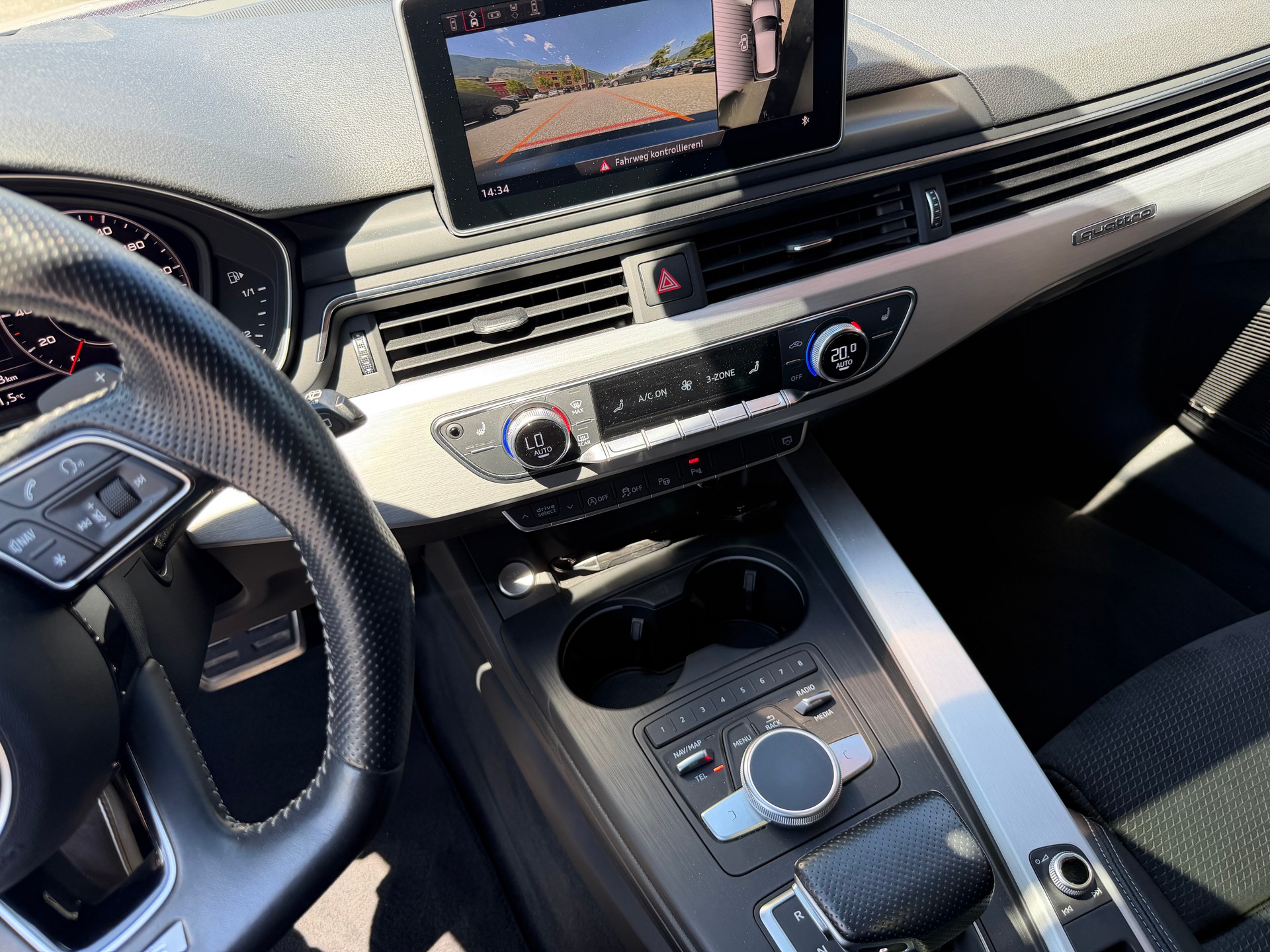 AUDI A4 Avant 3.0 TDI Sport quattro tiptronic-image-14