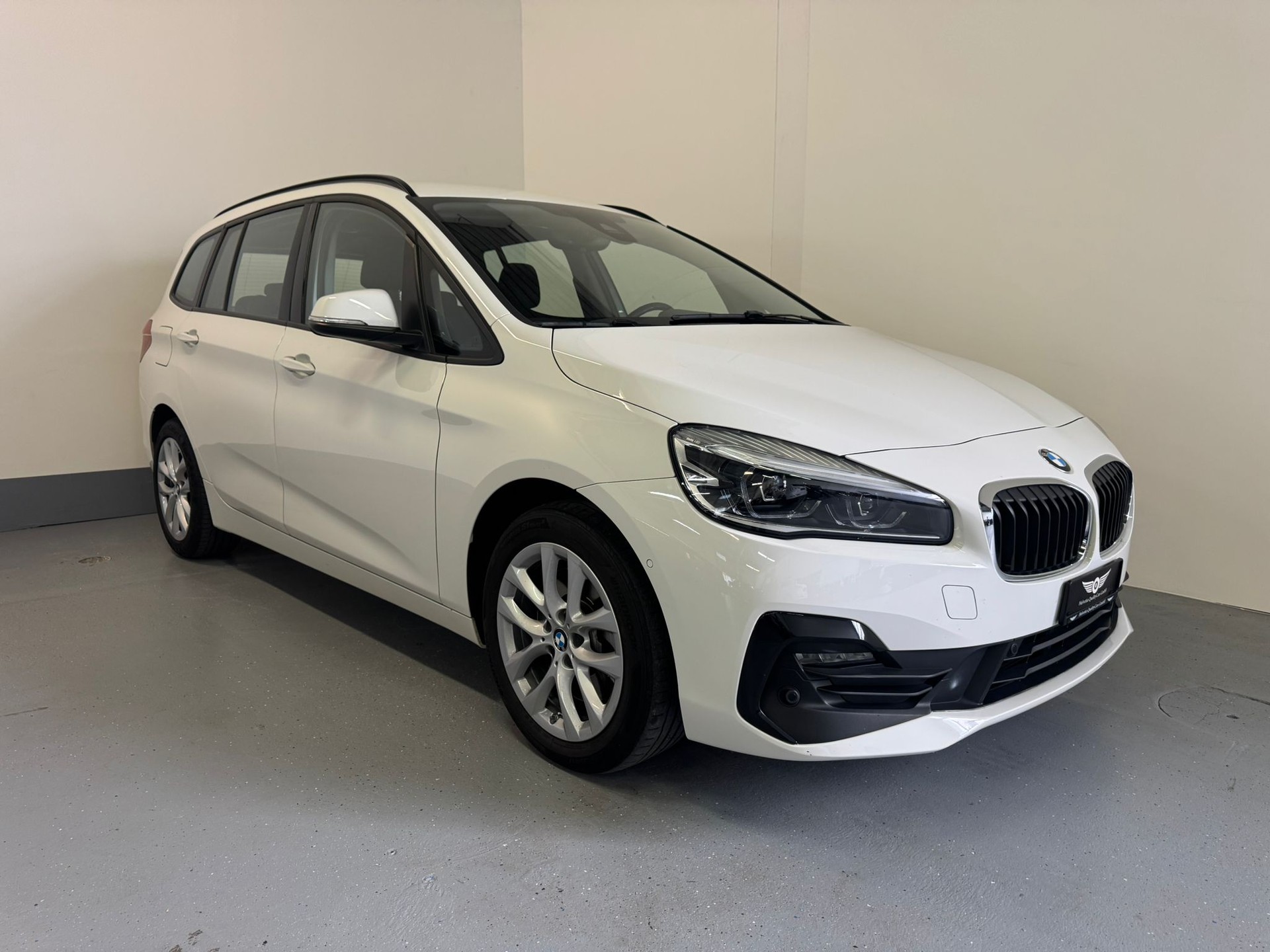 BMW 218d xDrive Gran Tourer Steptronic-showroom-element-2