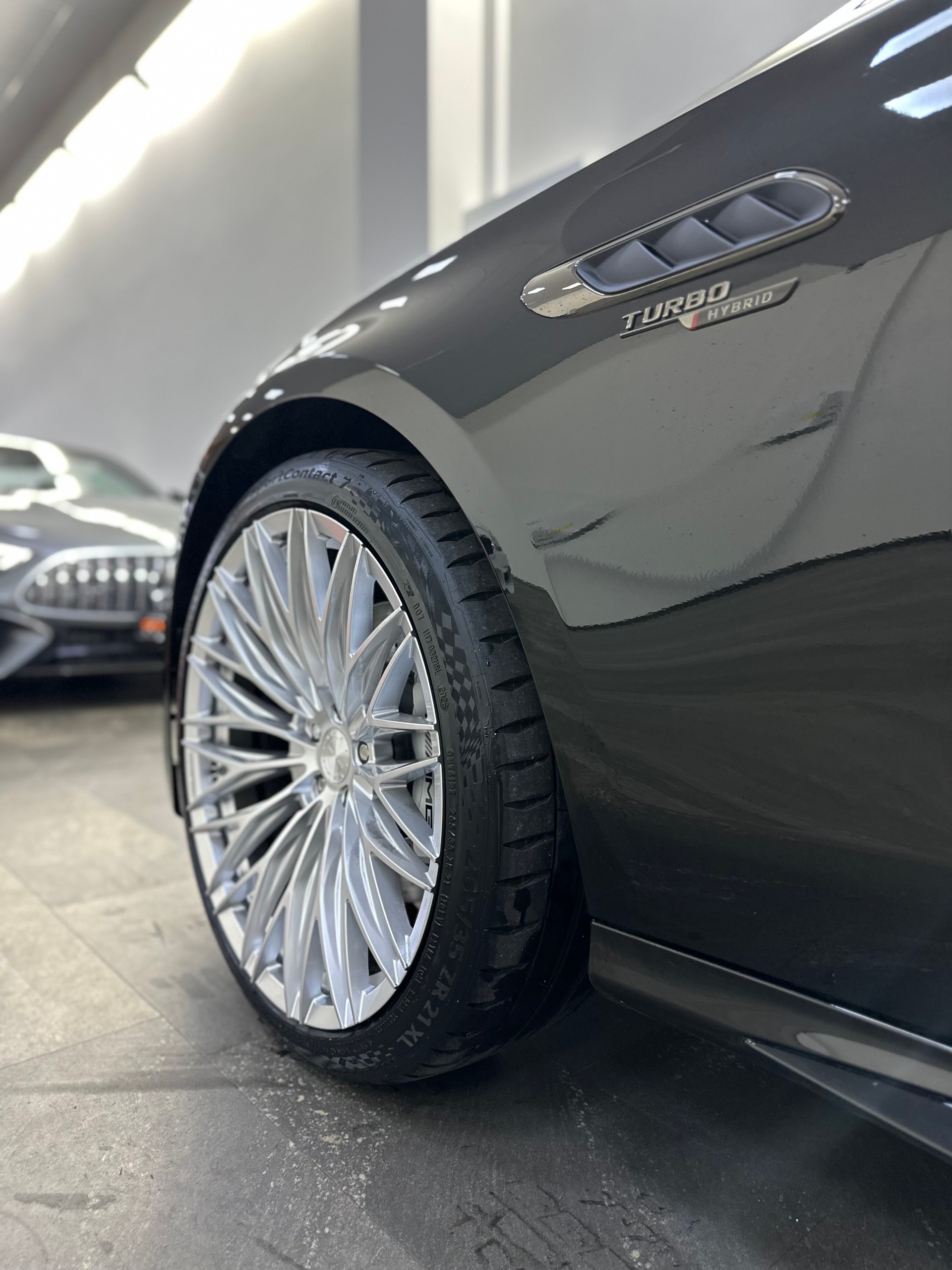 MERCEDES-BENZ E 53 Hybrid T 4Matic+ 9G-Tronic-image-4