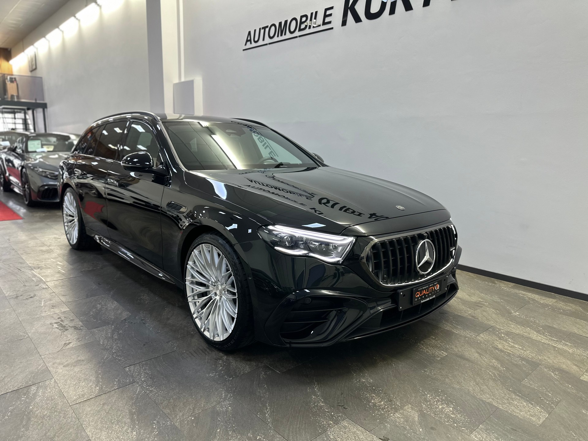 MERCEDES-BENZ E 53 Hybrid T 4Matic+ 9G-Tronic-image-8