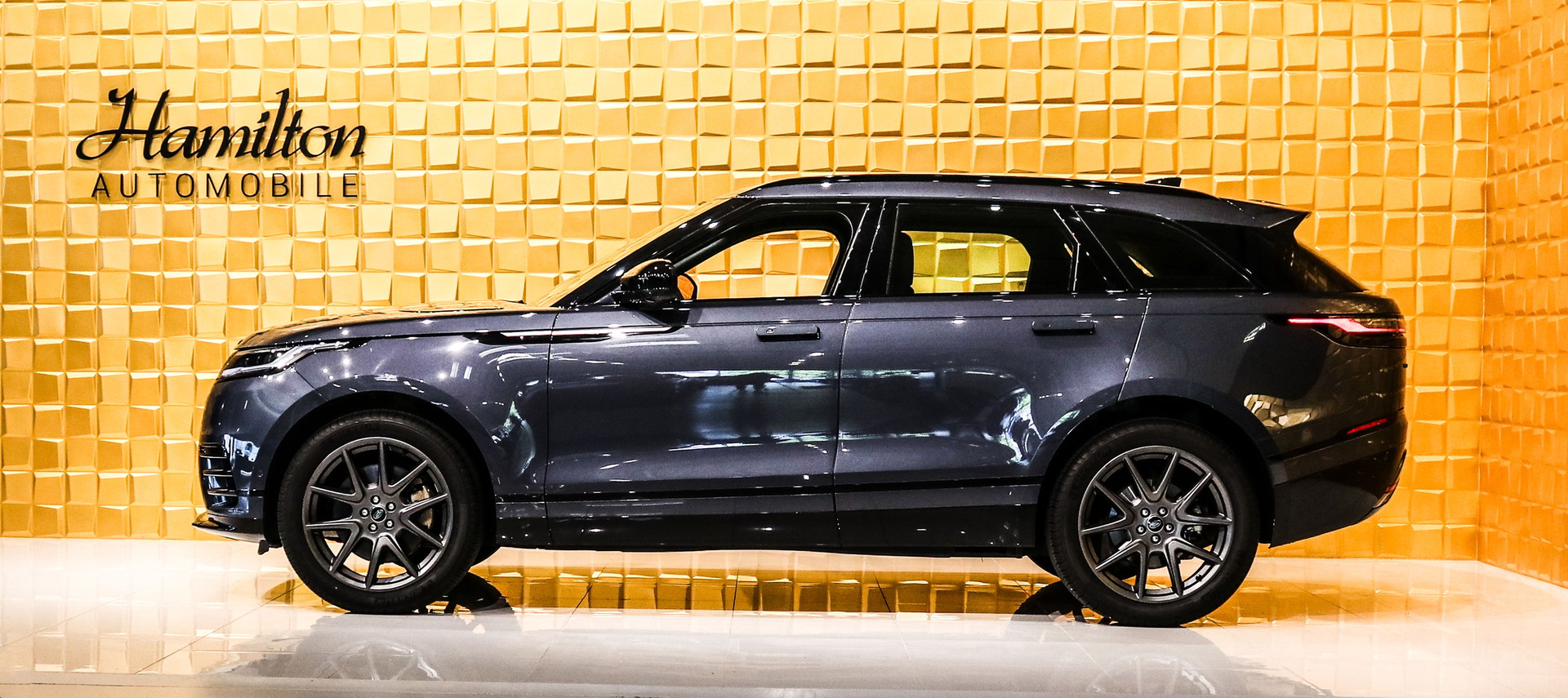 LAND ROVER Range Rover Velar D300 I6 MHEV HSE Dynamic-image-4