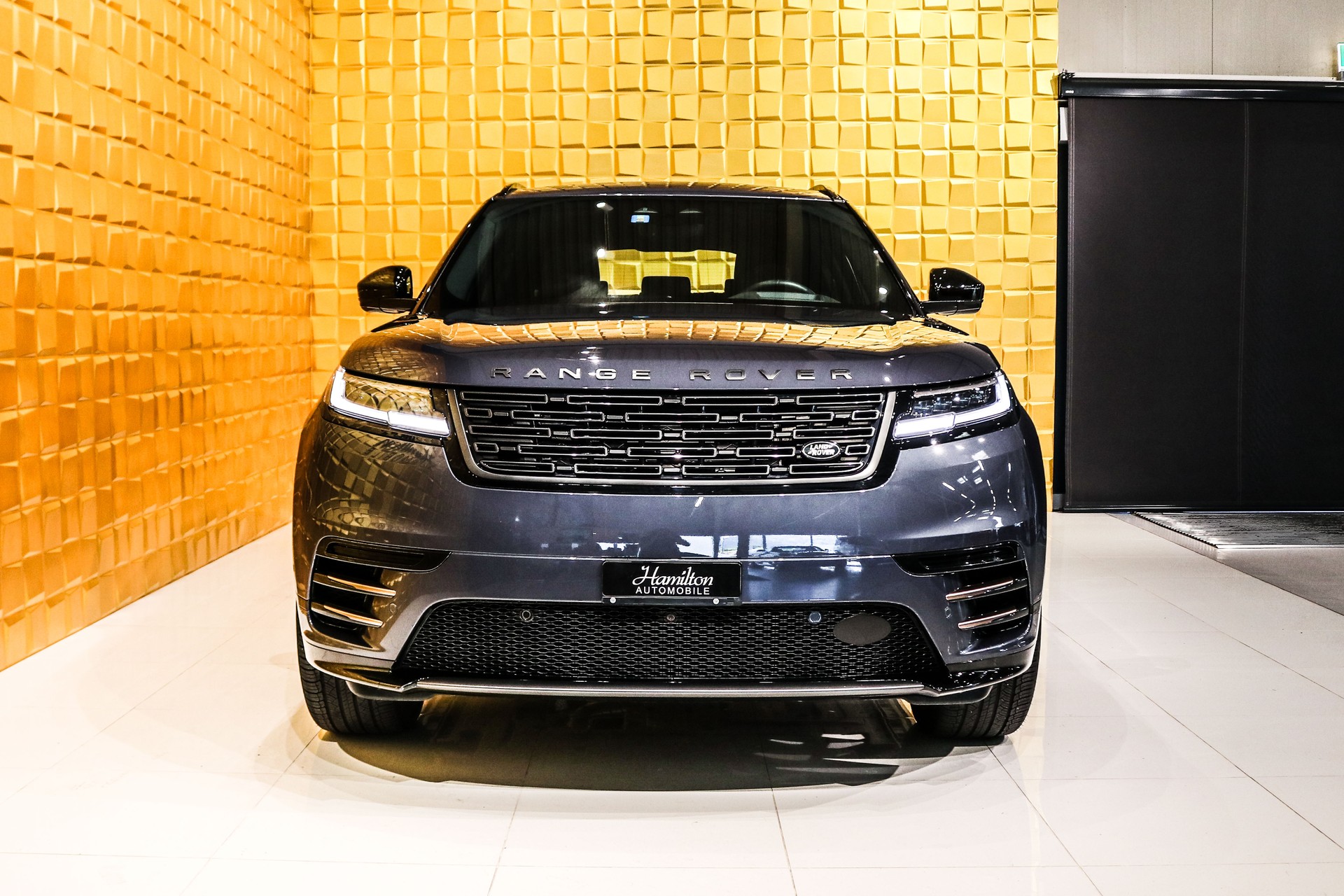 LAND ROVER Range Rover Velar D300 I6 MHEV HSE Dynamic-showroom-element-2