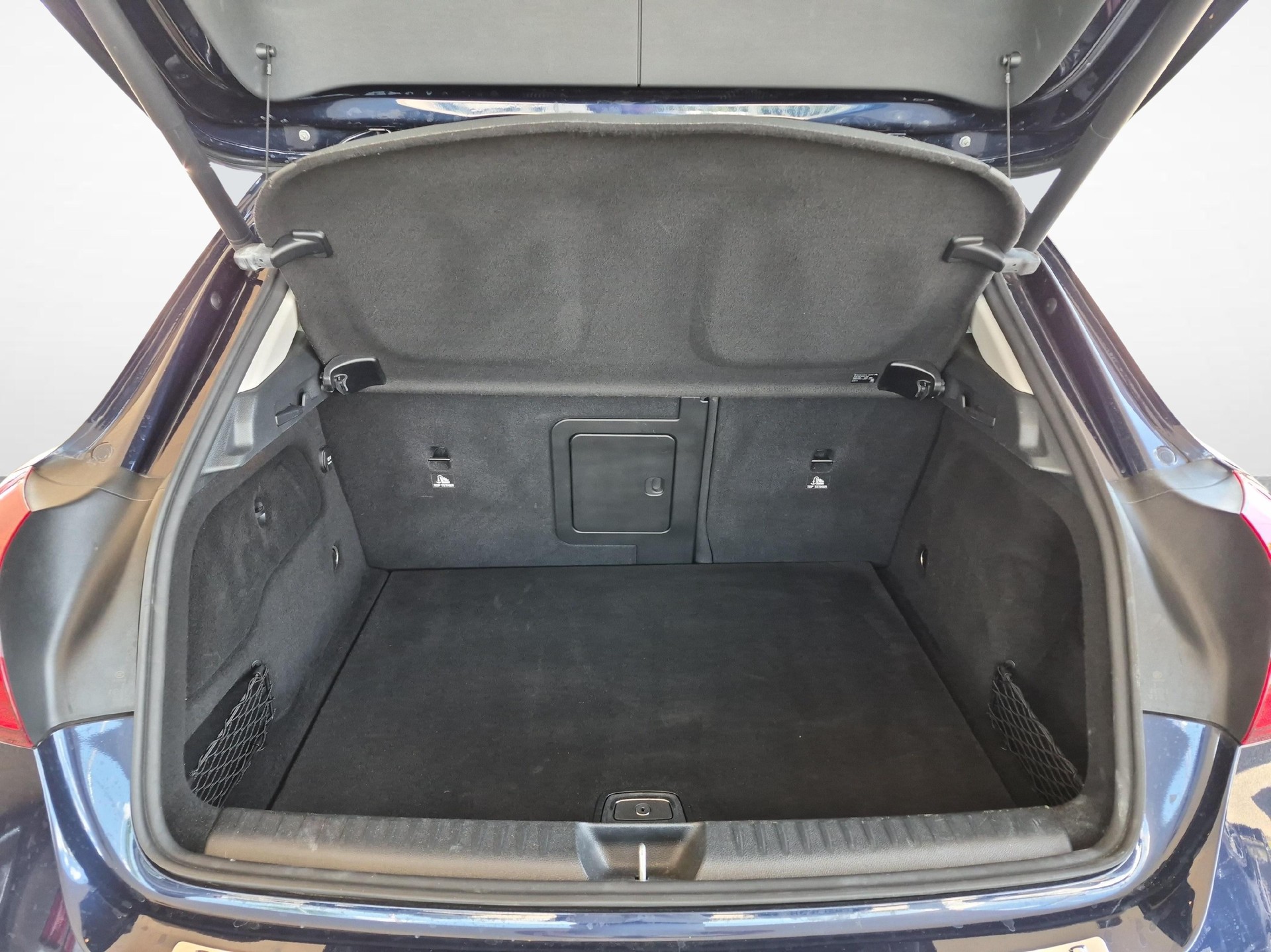 MERCEDES-BENZ GLA 200 Urban / ab 3,99% Leasing bei Abschluss einer Protect Autoversicherung-image-11
