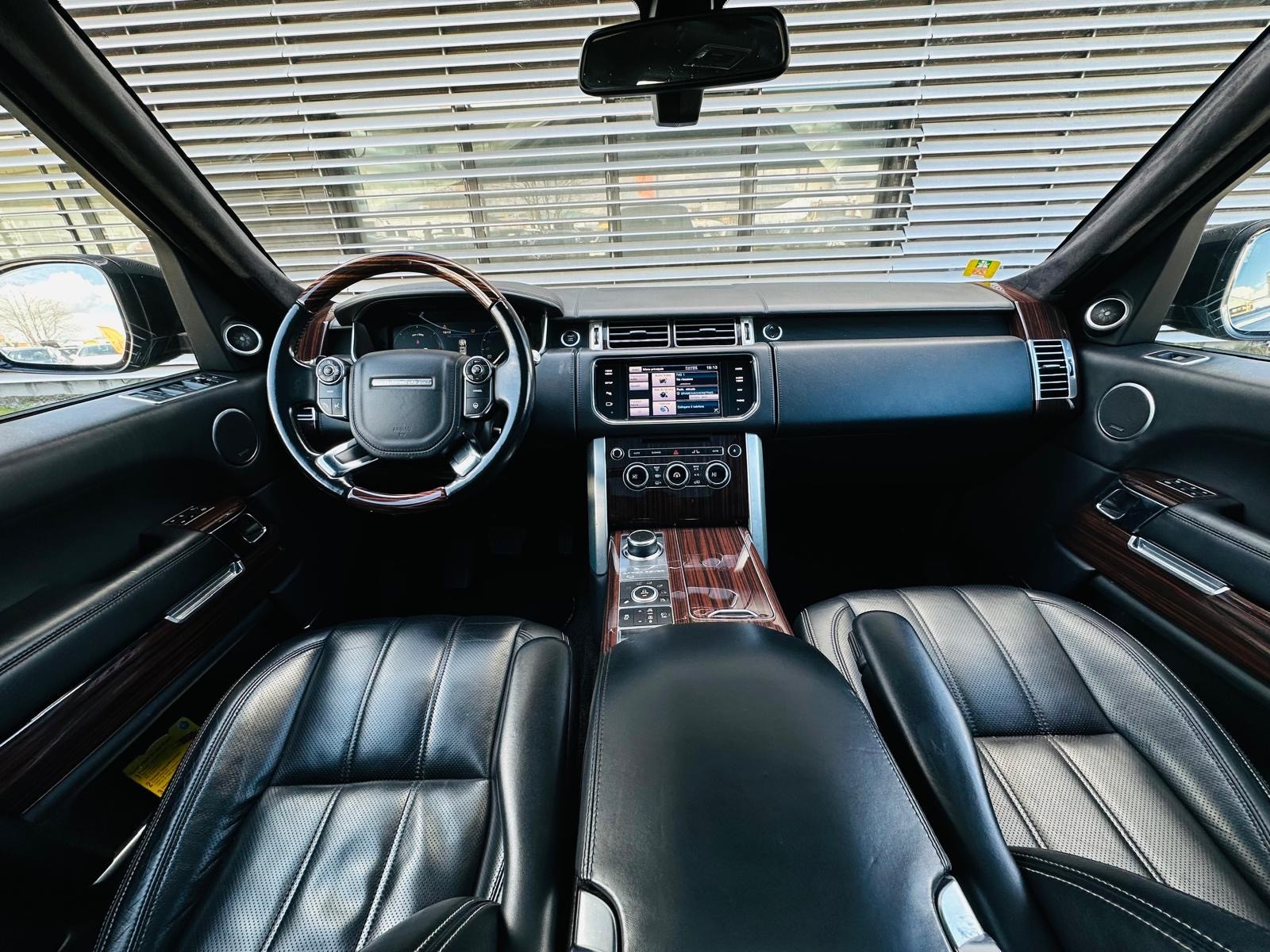 LAND ROVER Range Rover 4.4 SDV8 Autobiography Automatic-image-1