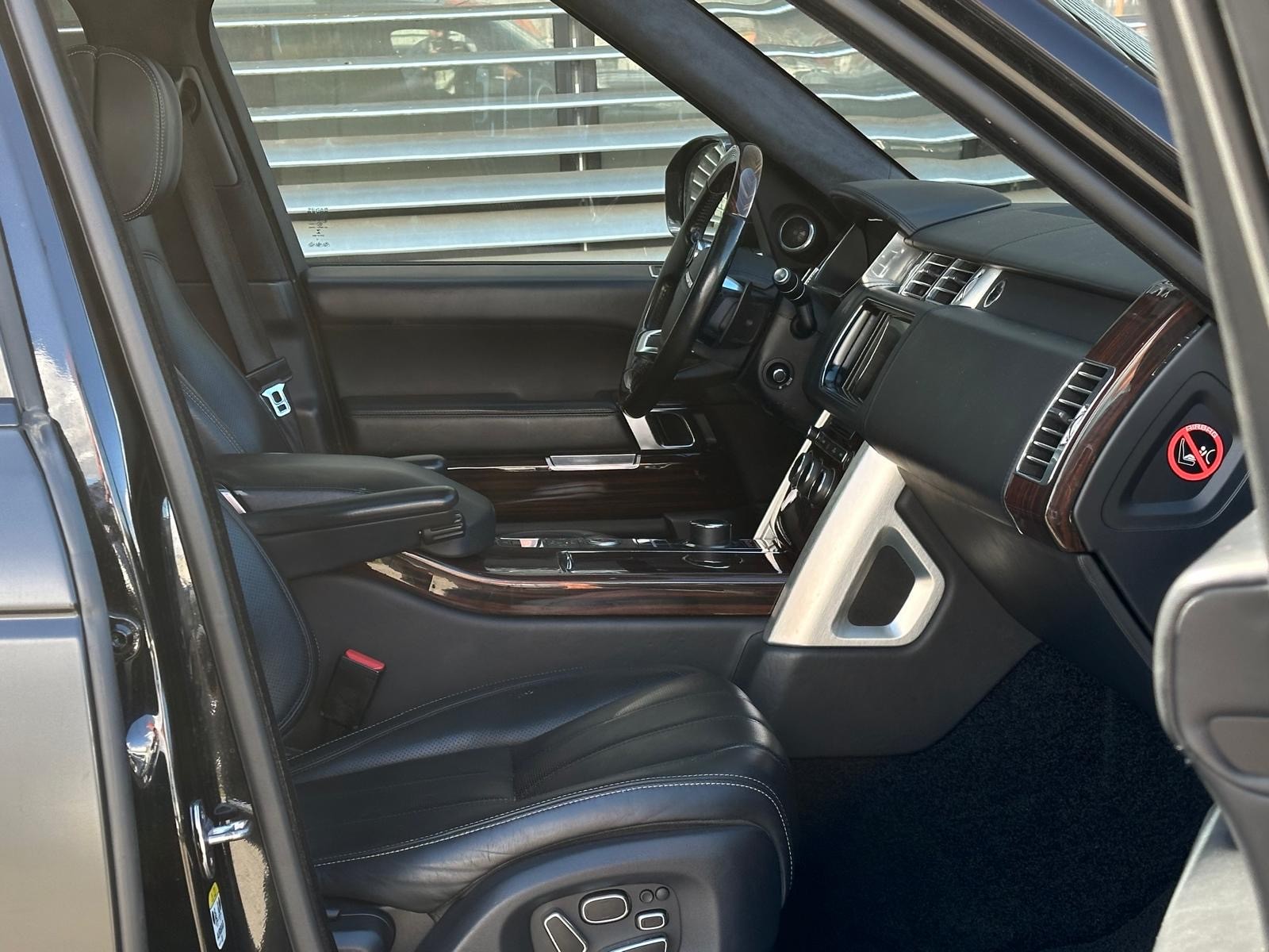 LAND ROVER Range Rover 4.4 SDV8 Autobiography Automatic-image-4