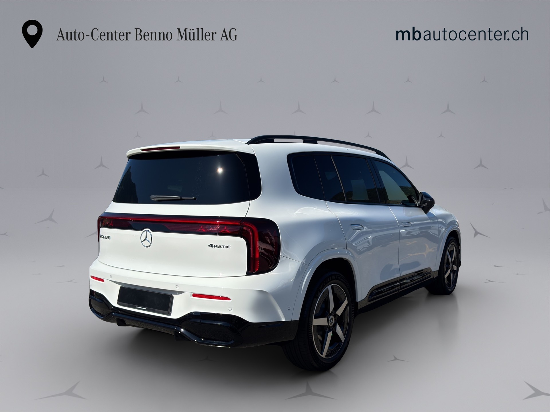 MERCEDES-BENZ GLB 220 4matic AMG Line-image-4
