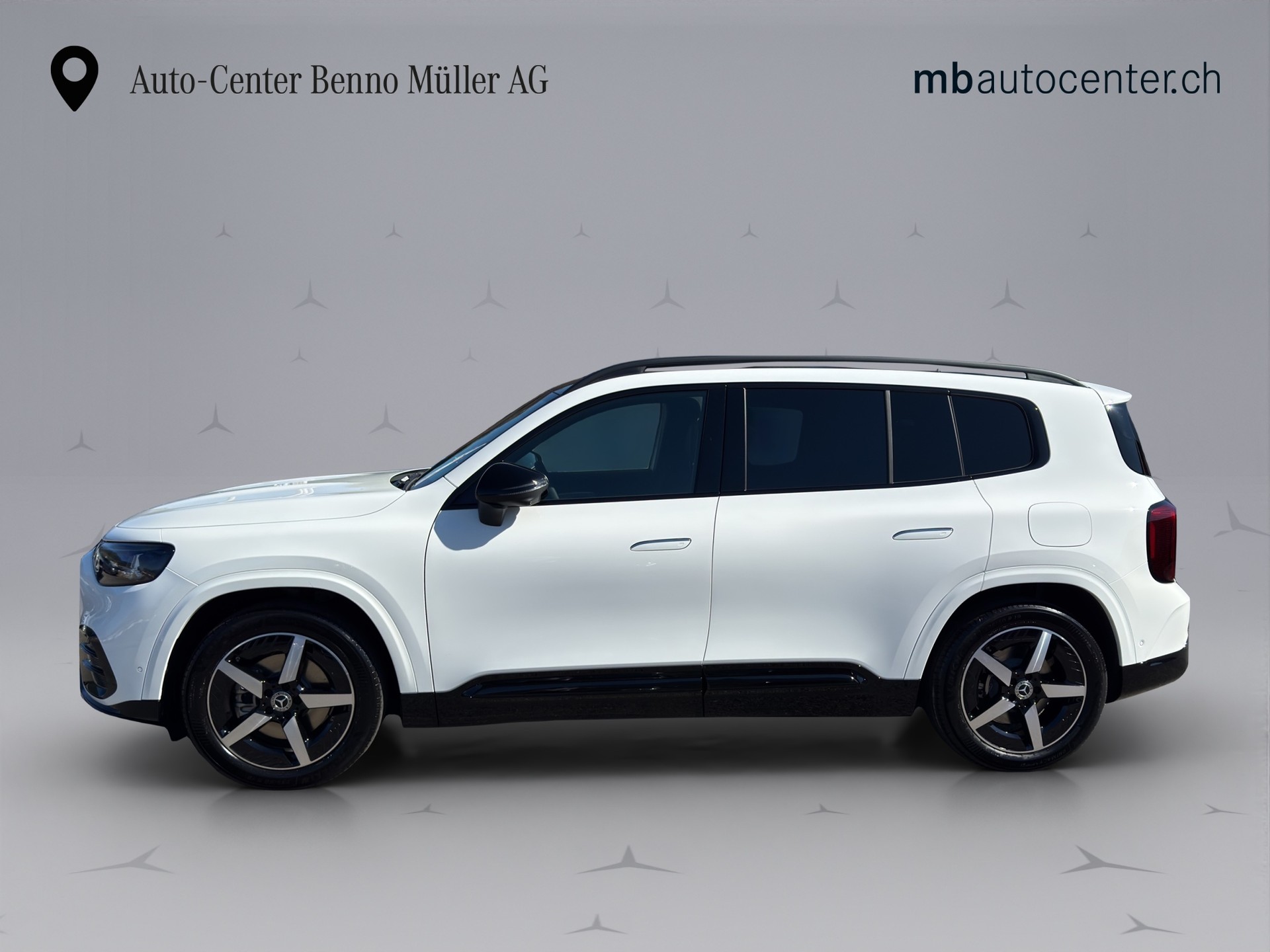 MERCEDES-BENZ GLB 220 4matic AMG Line-showroom-element-1