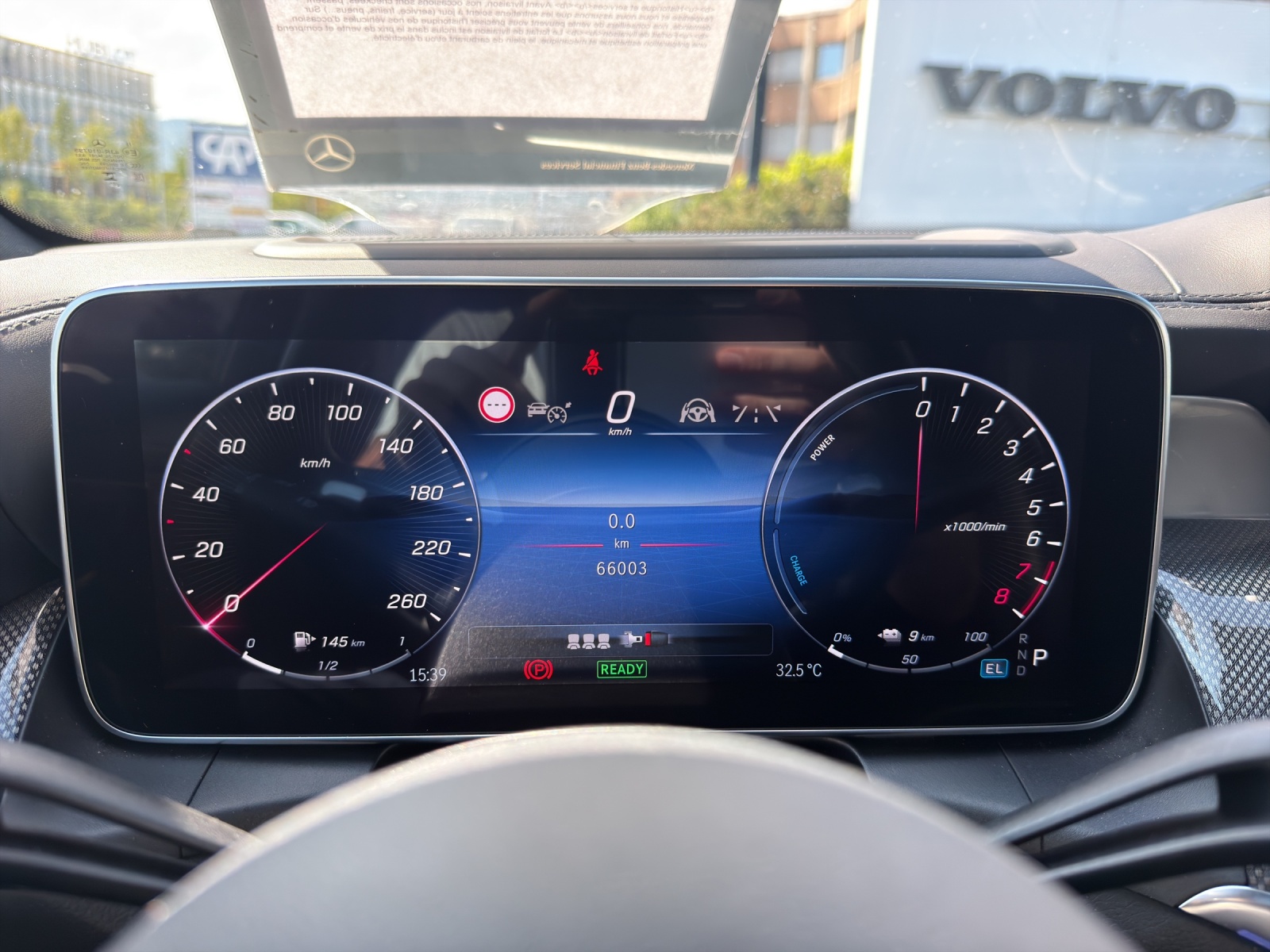 MERCEDES-BENZ GLC 300 e 4Matic 9G-Tronic-image-16