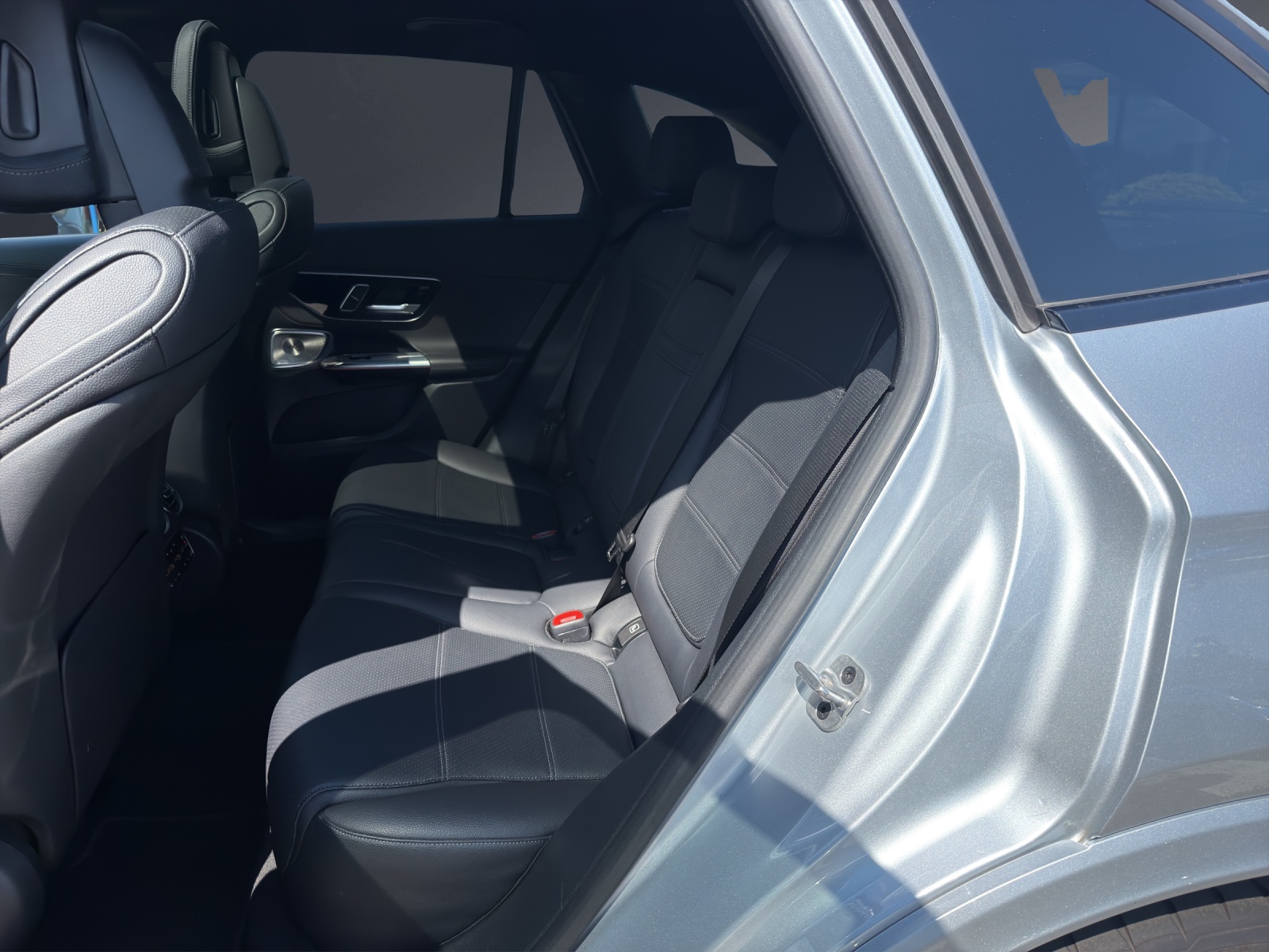 MERCEDES-BENZ GLC 300 e 4Matic 9G-Tronic-image-10