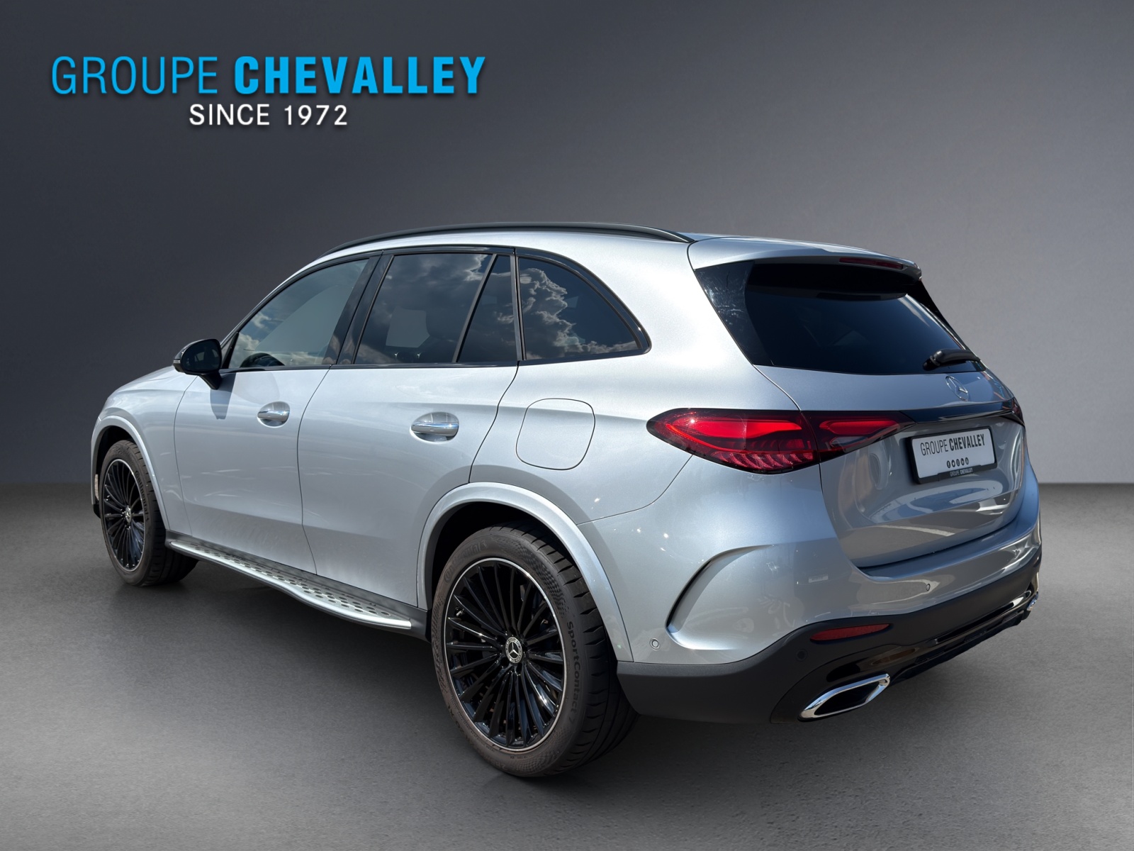 MERCEDES-BENZ GLC 300 e 4Matic 9G-Tronic-showroom-element-3