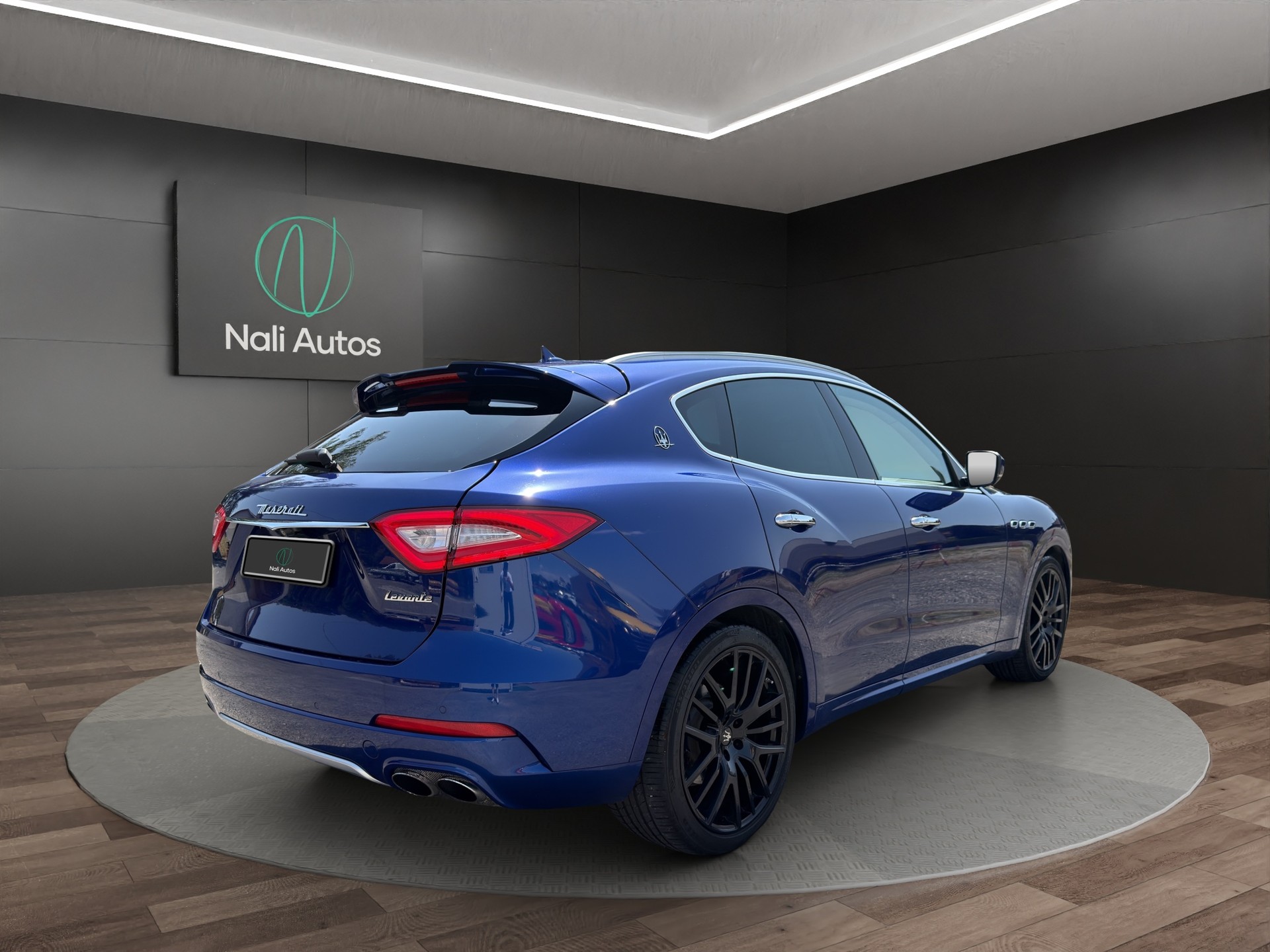 MASERATI Levante S 3.0 V6 GranLusso Automatica-showroom-element-1