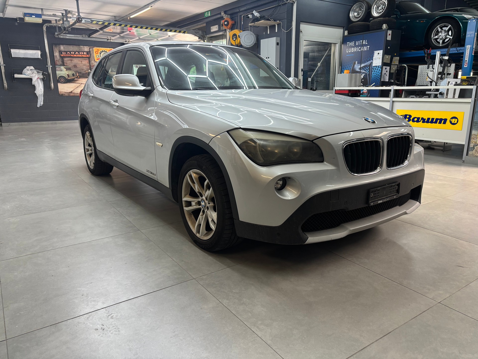 BMW X1 xDrive 18d-image-2