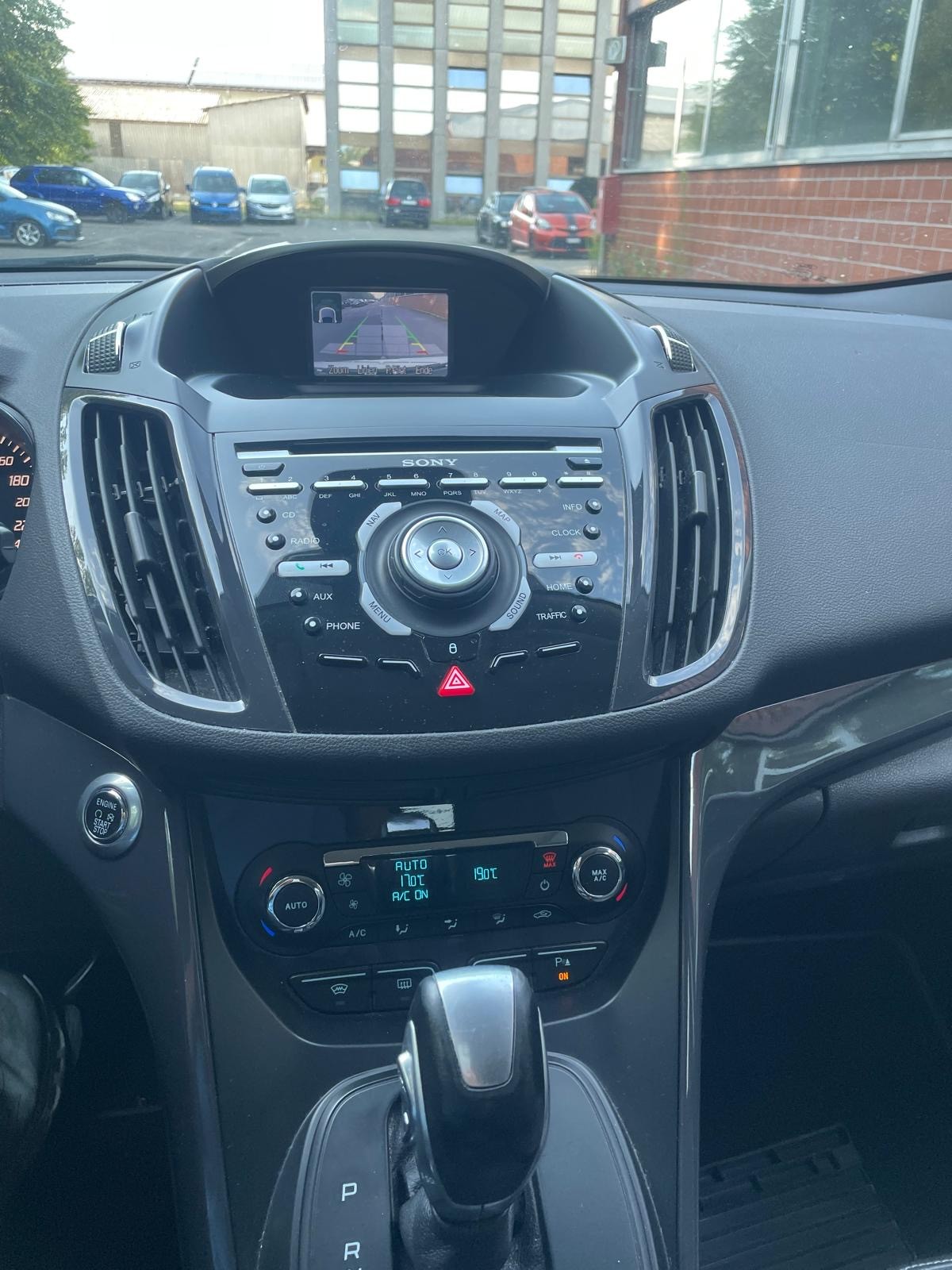 FORD Kuga 1.6 SCTi Carving 4WD Automatic-image-13