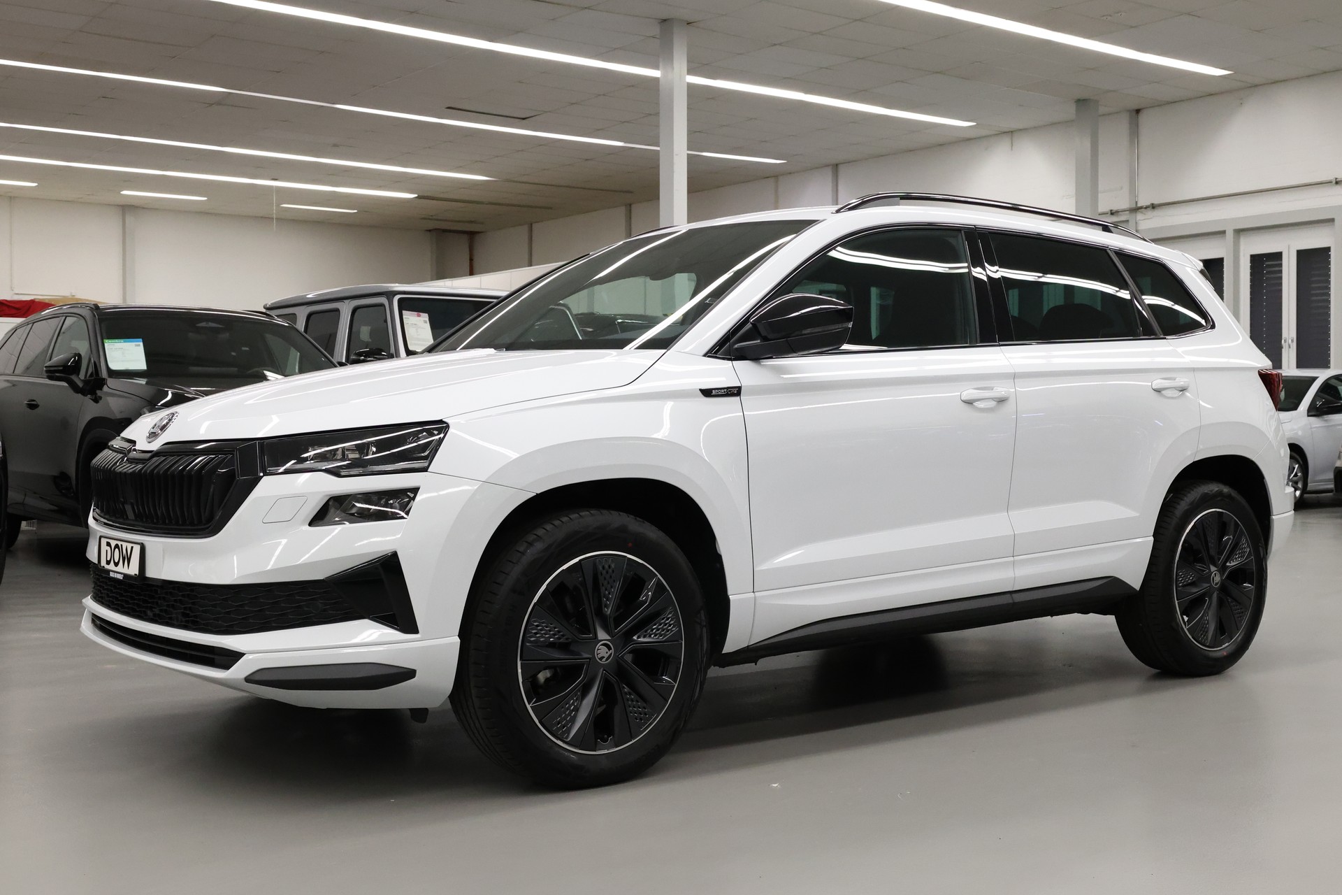 SKODA Karoq 1.5 TSI SportLine DSG-showroom-element-3