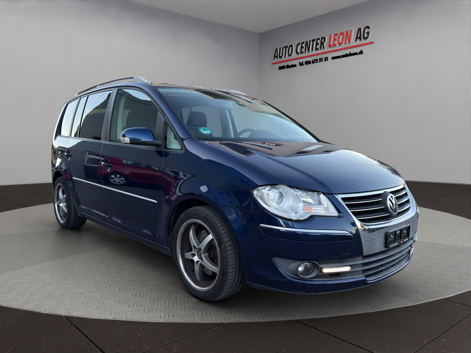 VW Touran 2.0 TDI Highline-image-7