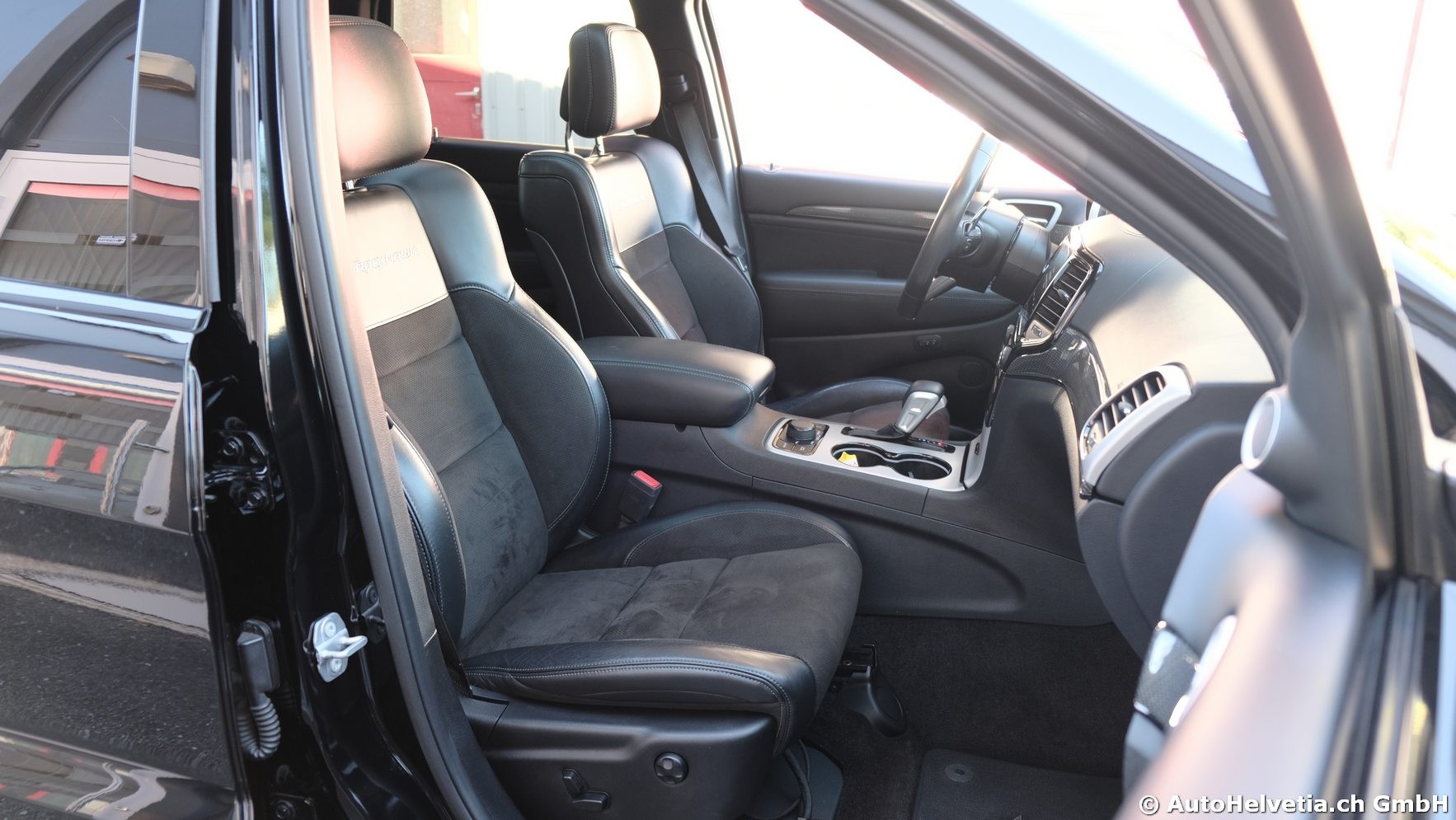 JEEP Grand Cherokee 6.2 V8 HEMI Trackhawk Automatic-image-13