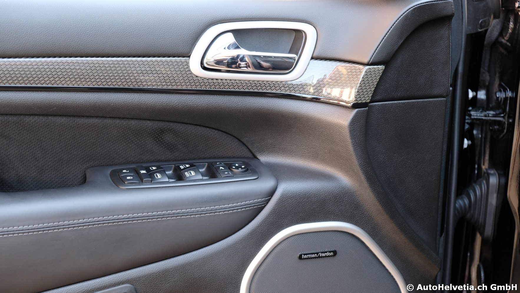 JEEP Grand Cherokee 6.2 V8 HEMI Trackhawk Automatic-image-15
