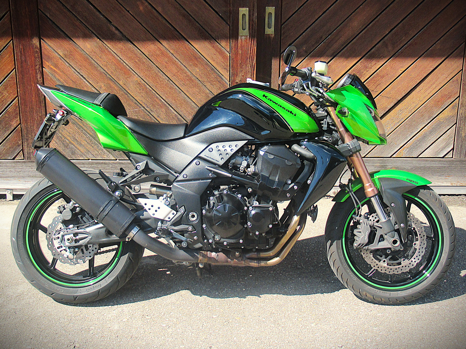 KAWASAKI Z 750 R-image-5