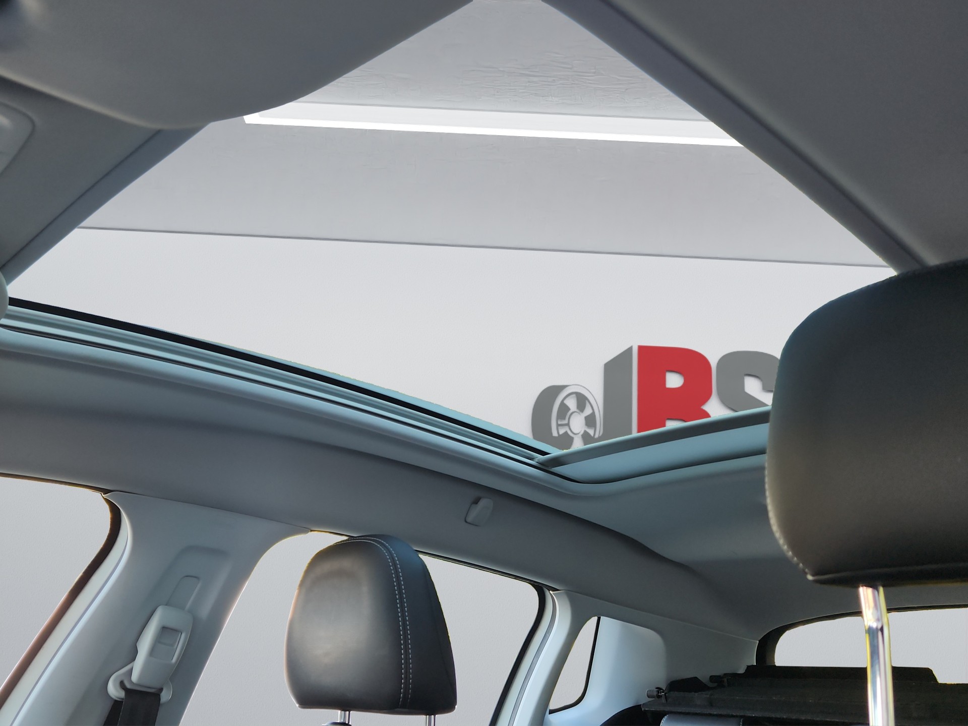 PEUGEOT 2008 1.2 PureTech Allure-image-18