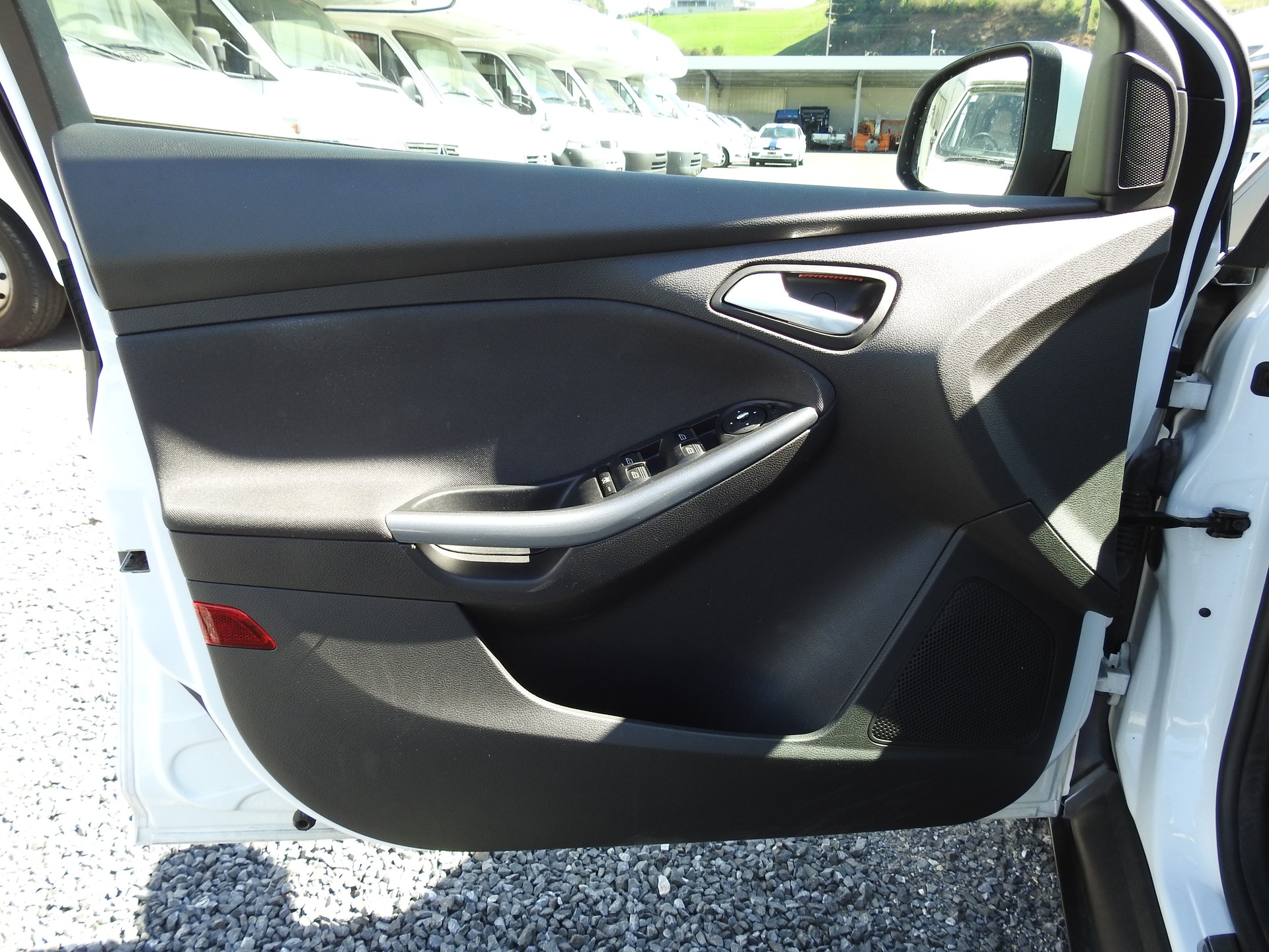 FORD Focus 2.0 TDCi Titanium PowerShift-image-10