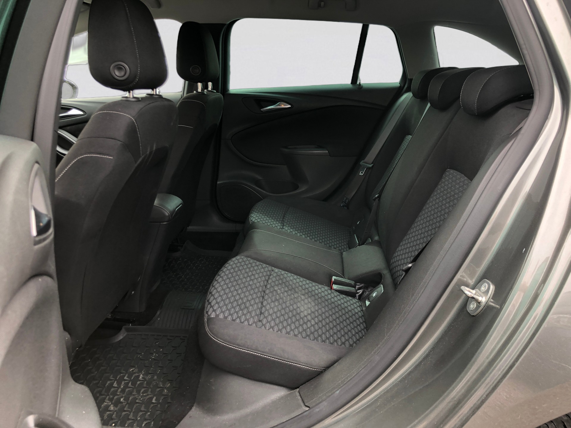 OPEL Astra Sports Tourer 1.4i Turbo Enjoy Automatic-image-12