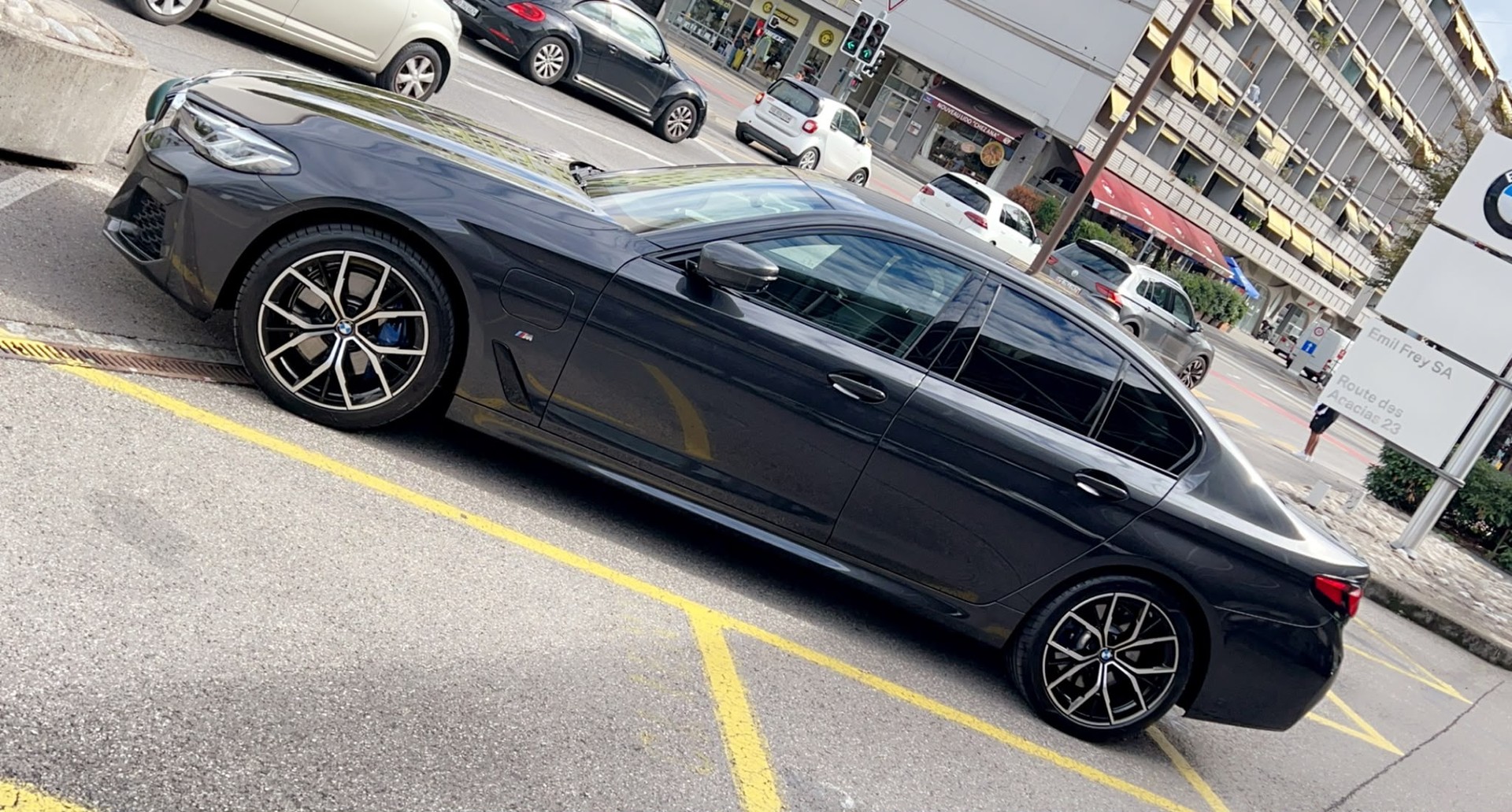 BMW 530e xDrive Pure M sport Steptronic